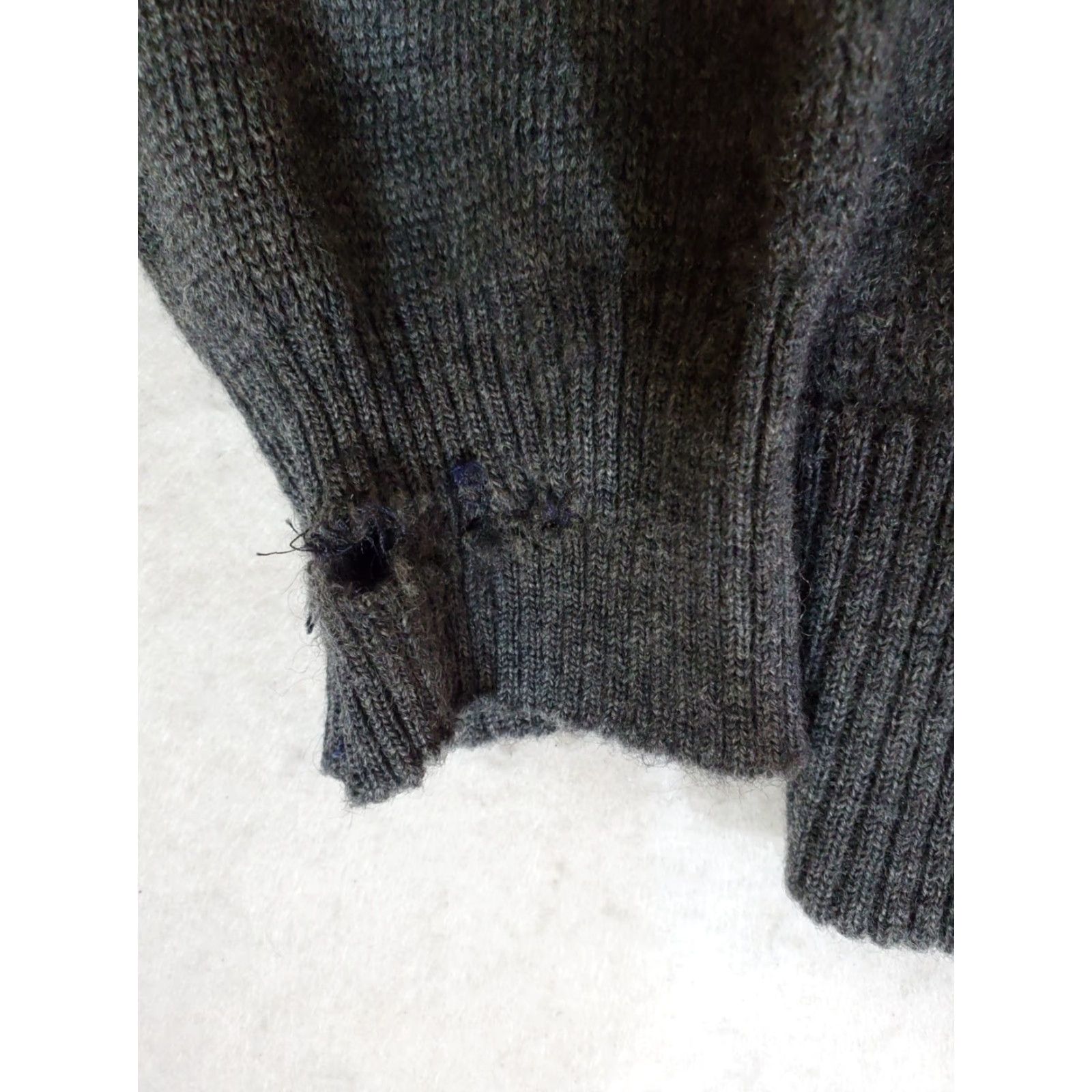 Vintage VINTAGE Jacobson's Cardigan Sweater 100% Wool Women's Small Gray Leather Buttons V-Neck Long Sleeve Knit 80s 90s Womens Size S / US 4 / IT 40 - 5 Thumbnail