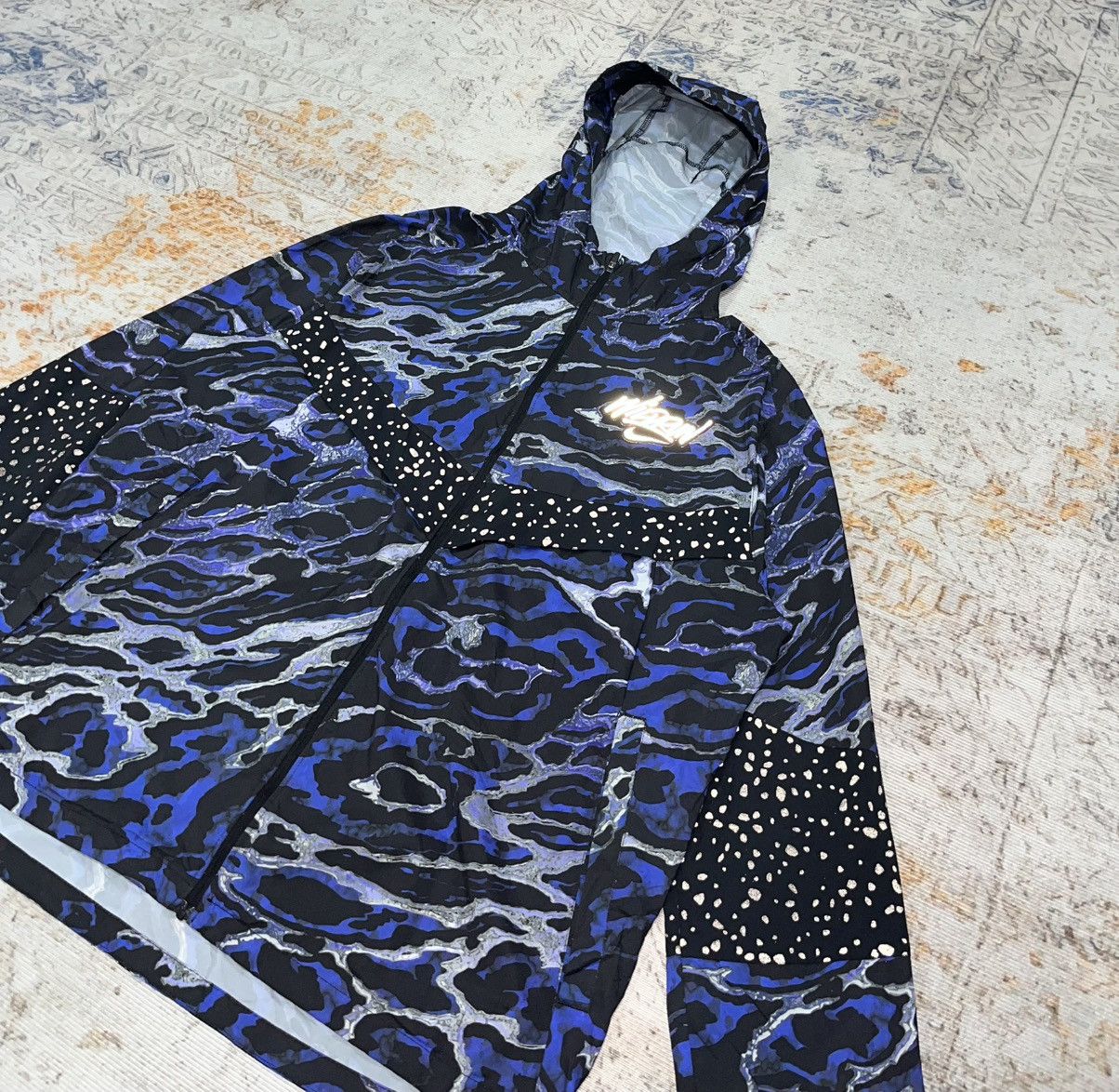 Nike Nike Wild Run Water Galaxy Running Jacket Size US M / EU 48-50 / 2 - 5 Thumbnail
