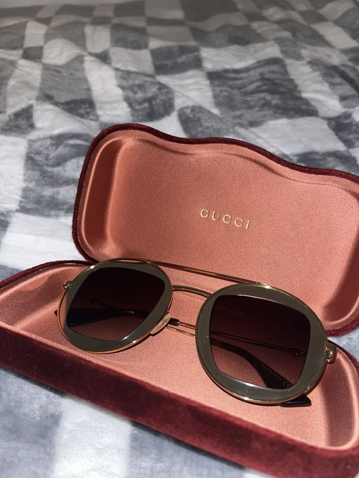 Gucci Women’s Gucci Sunglasses Size ONE SIZE - 1 Thumbnail
