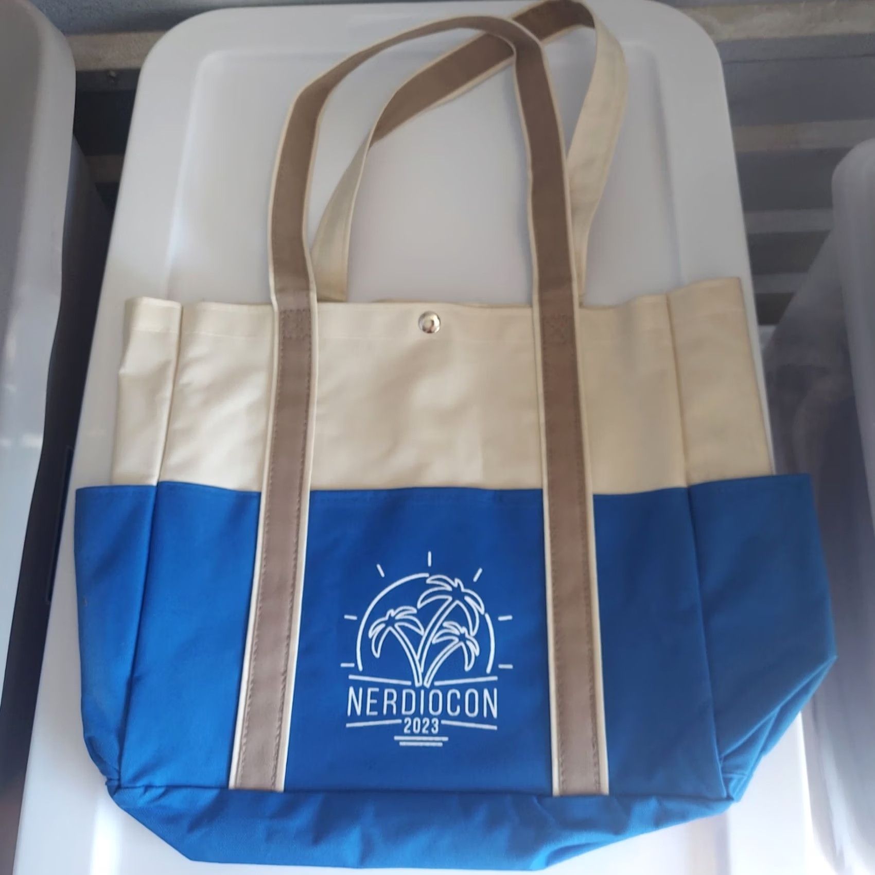 Vintage Nerdiocon 2023 Blue/White Tote Bag Hit Tote Unisex Adults White/Blue Convention Travel Casual B29 Size ONE SIZE - 2 Thumbnail