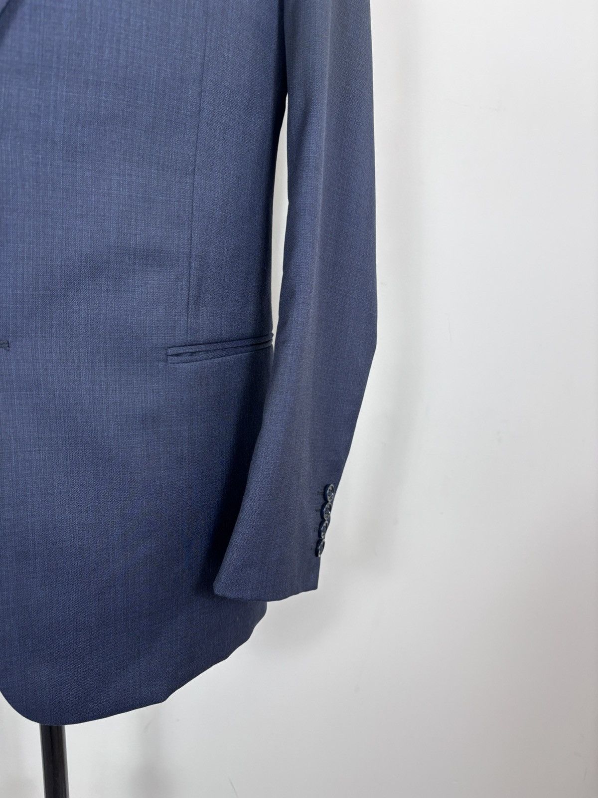 Armani Collezioni Armani Collezioni Men’s 2-Piece Navy Blue Wool Suit Size 40R - 6 Thumbnail