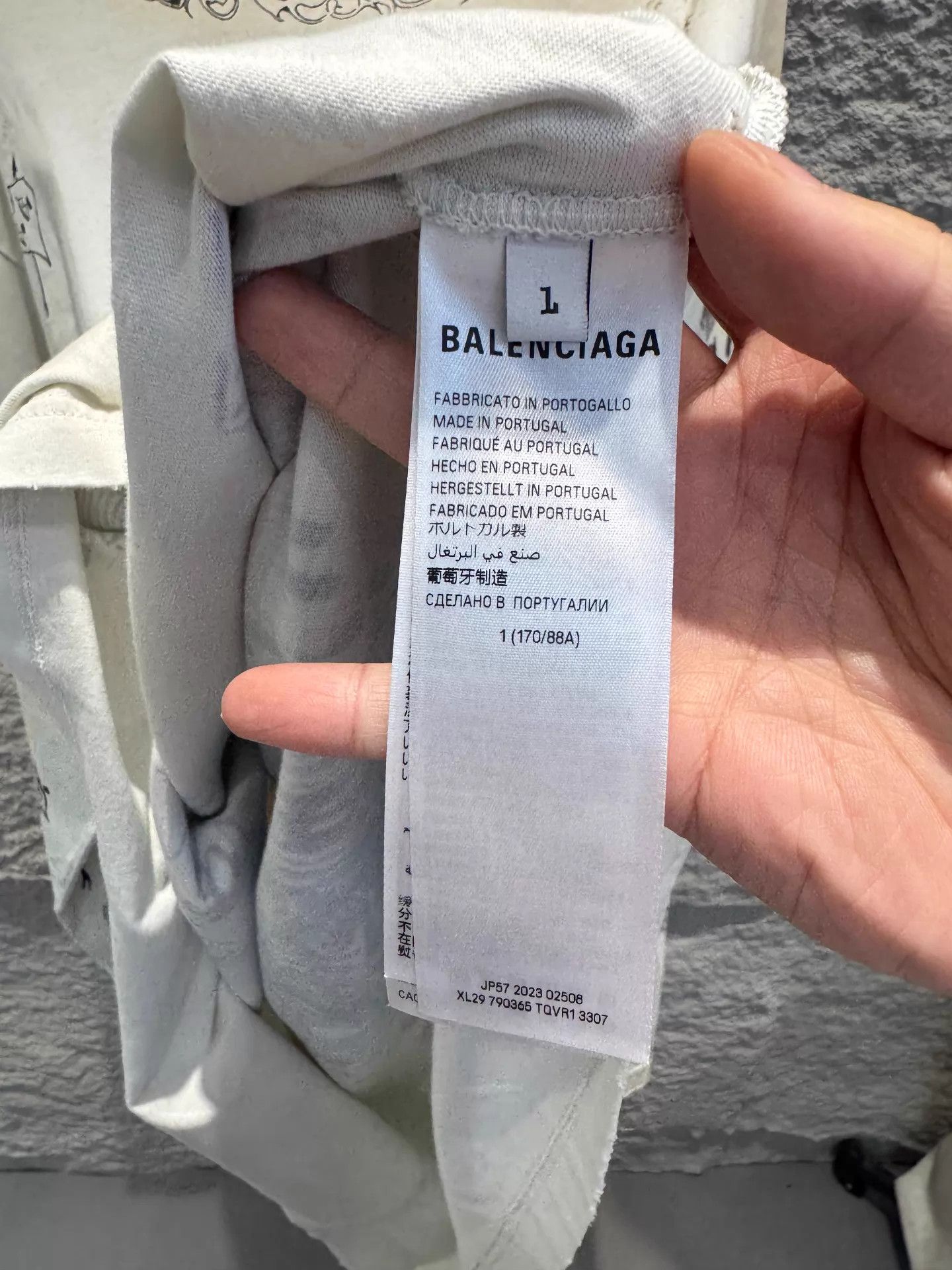 Balenciaga Balenciaga 24ss Nologo B&W Oversized LS T-Shirt Unisex 1 Size US S / EU 44-46 / 1 - 4 Thumbnail