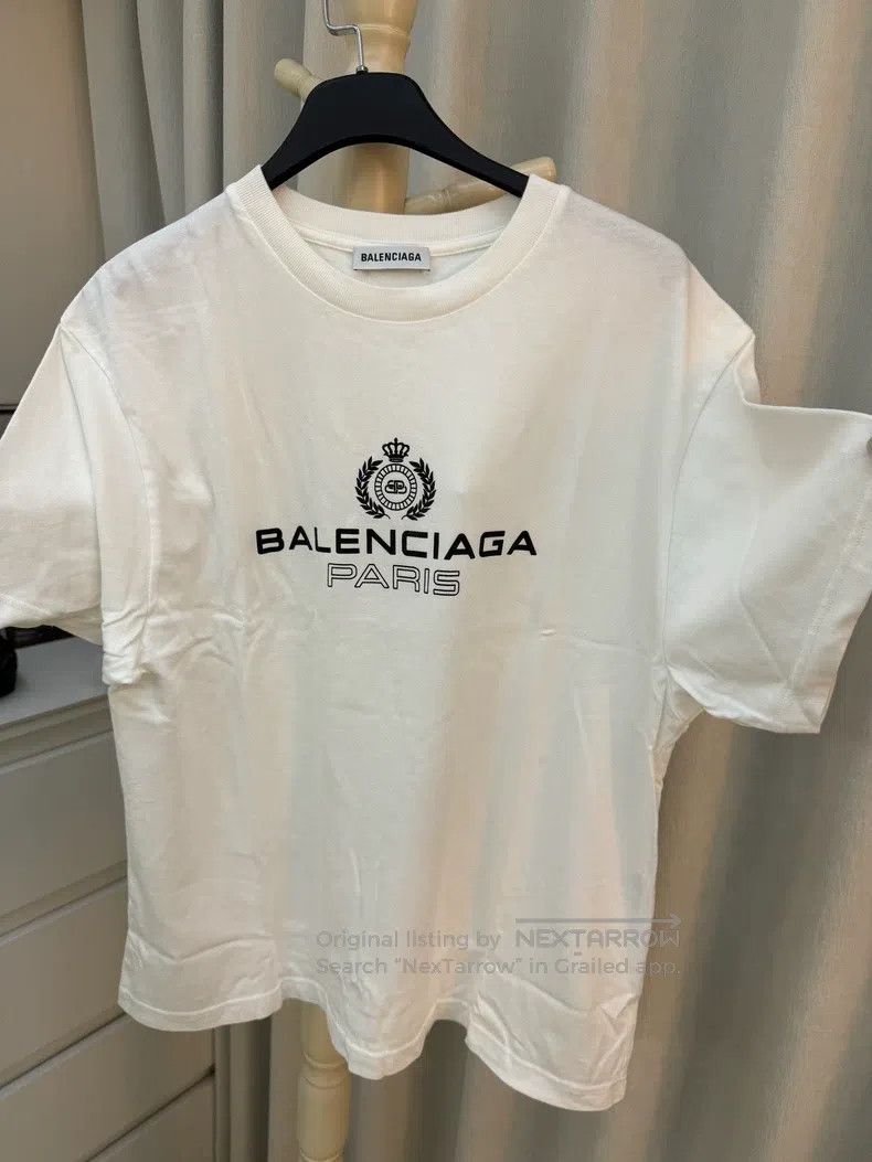 Balenciaga Balenciaga T-Shirt Wheat Crown Buckle Letter Print Logo Sh Size US S / EU 44-46 / 1 - 1 Thumbnail
