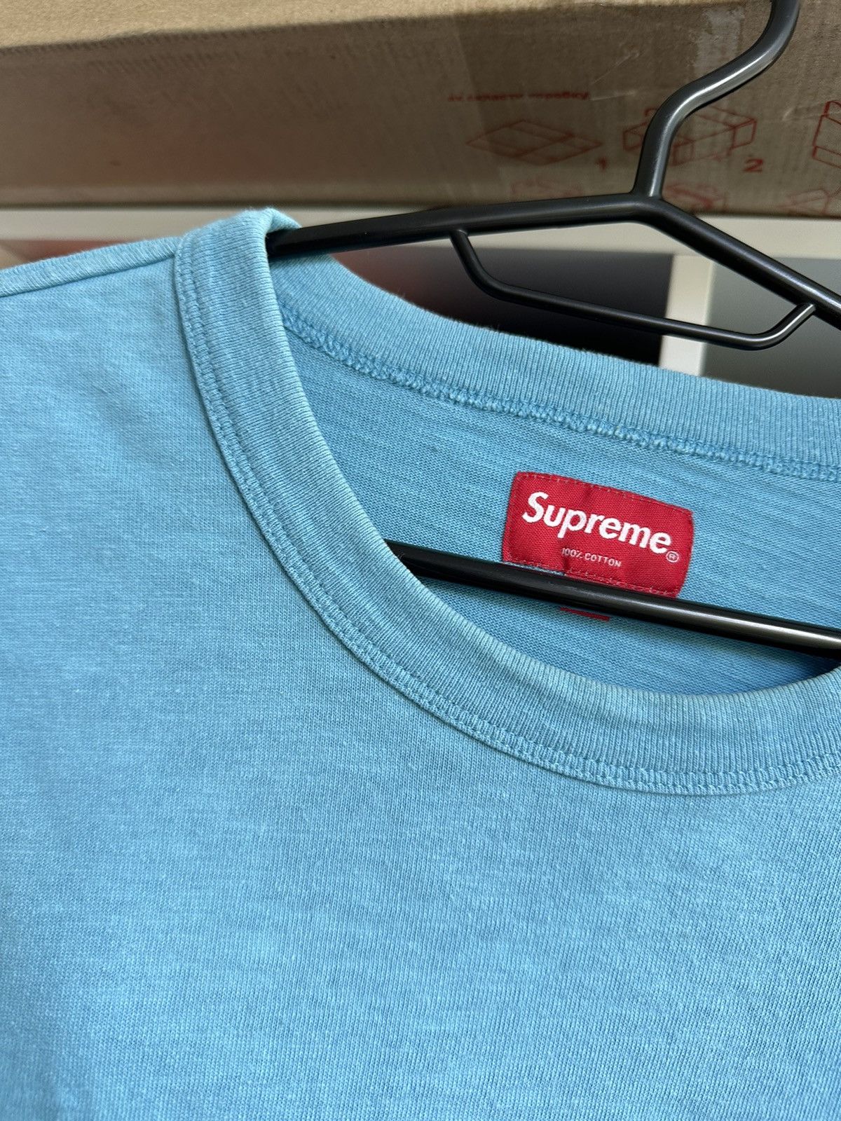Supreme 🔥SUPREME EMBROIDERED CUT LOGO T-SHIRT🔥 Size US XL / EU 56 / 4 - 2 Thumbnail