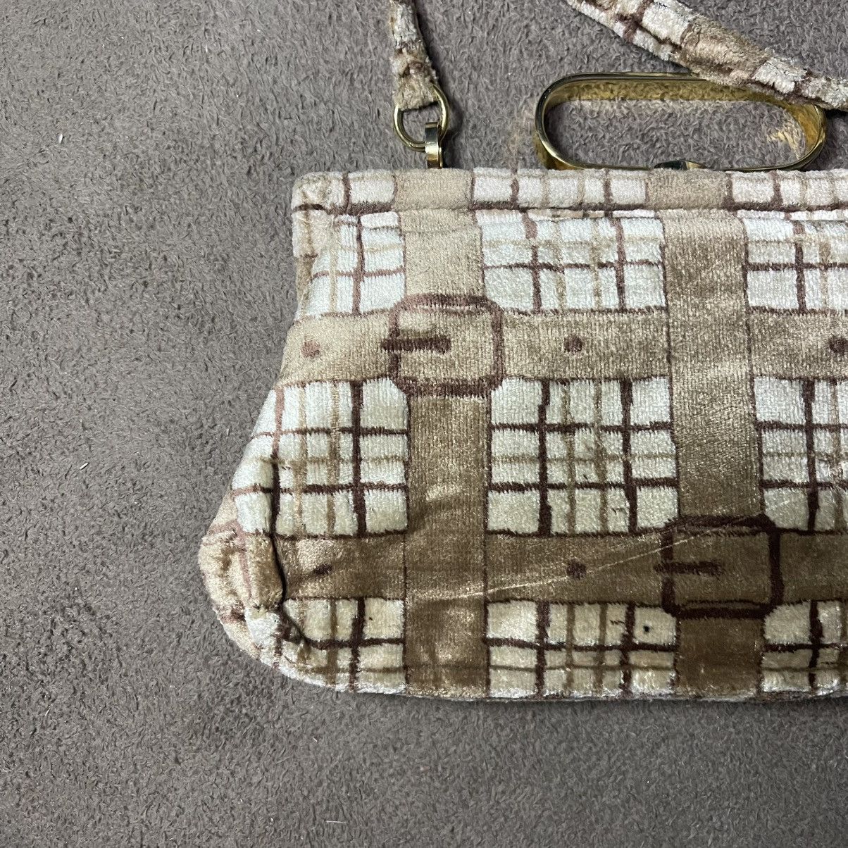 Roberta di Camerino × Vintage OFFER‼️Vintage 1970s Roberta di Camerino Velvet Handbag Size ONE SIZE - 4 Thumbnail