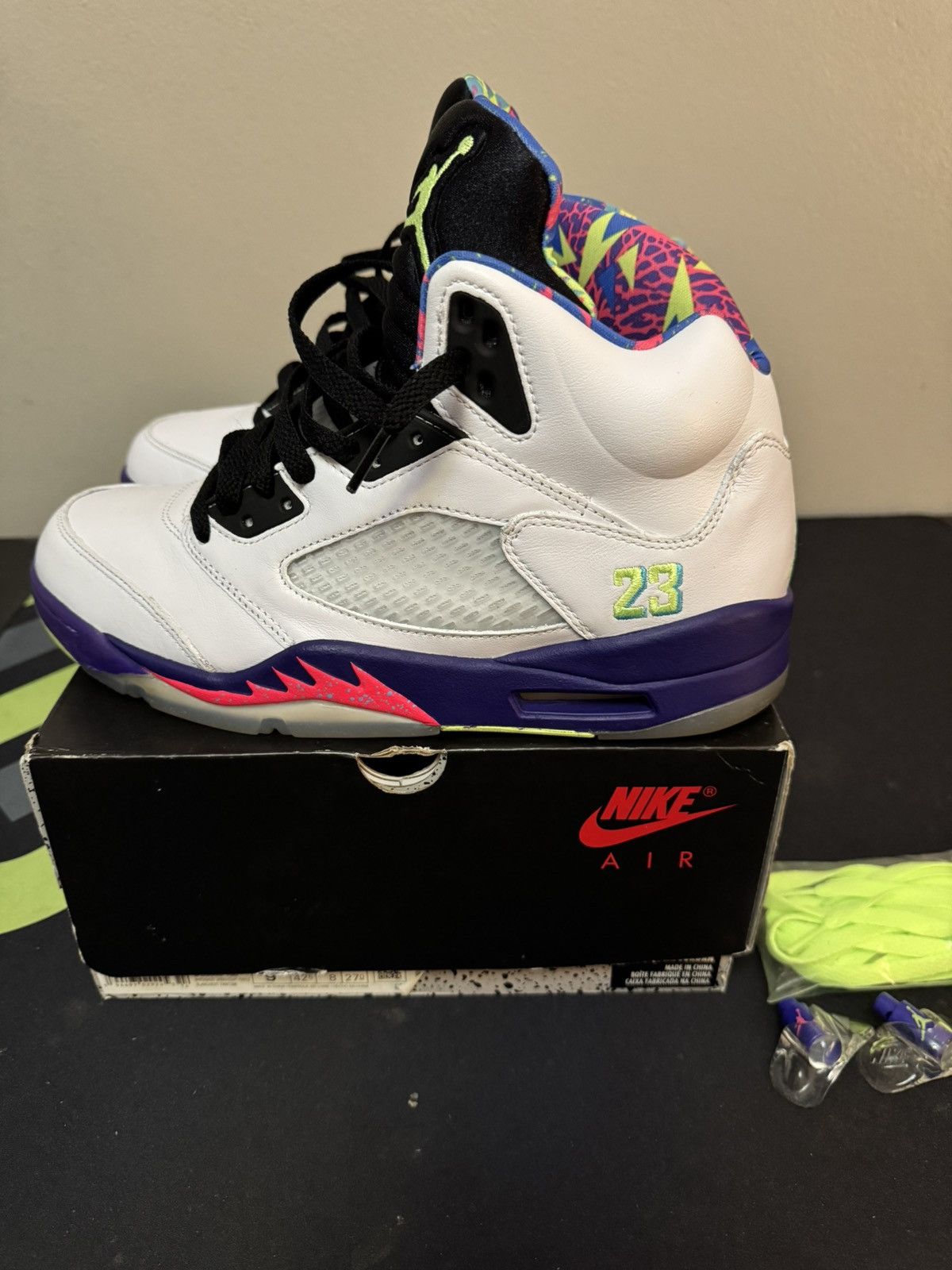 Jordan Brand Nike Air Jordan Retro 5 Alternate Belair White Black Size 9 Size US 9 / EU 42 - 4 Thumbnail