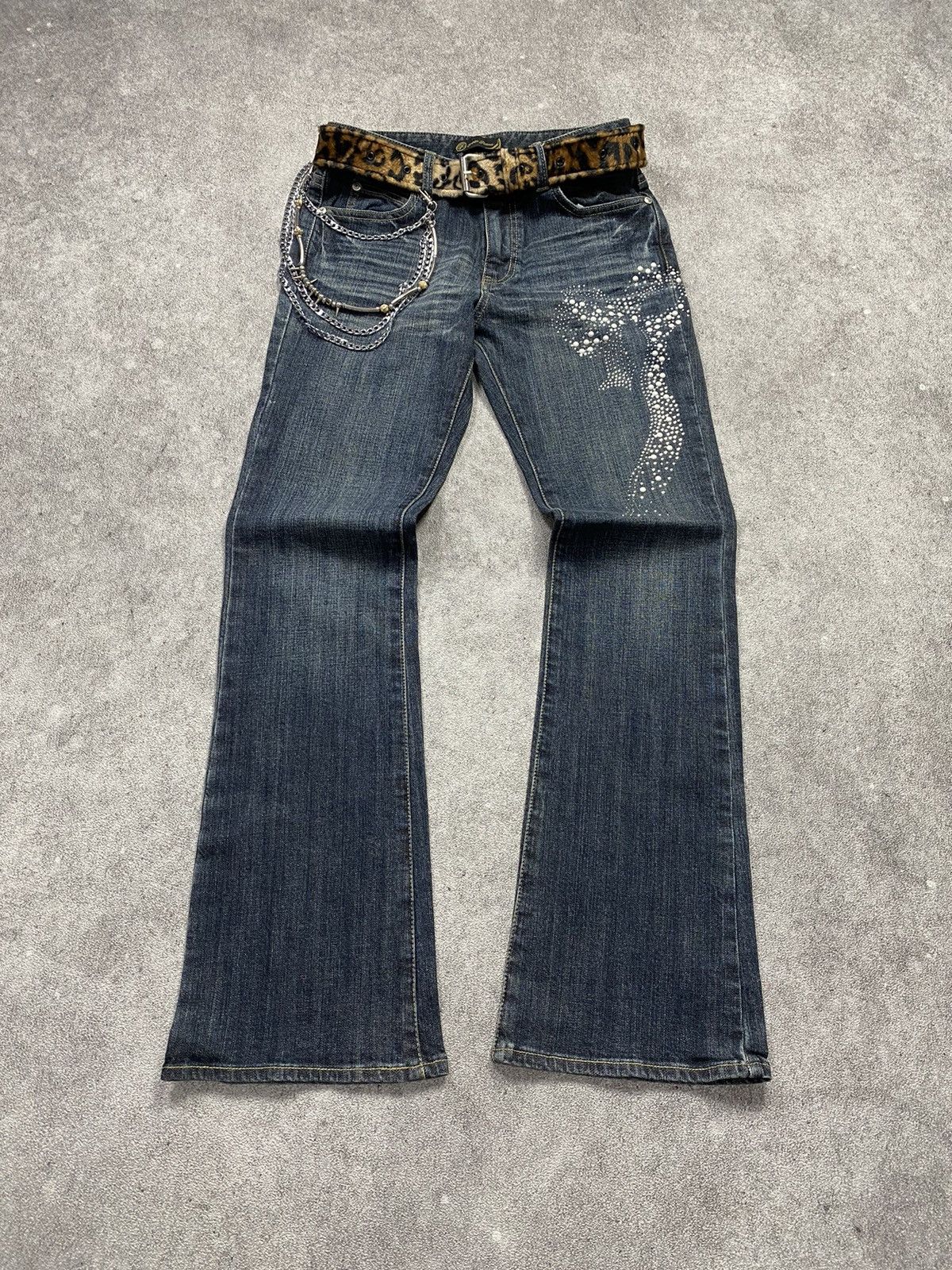 If Six Was Nine × Japanese Brand × Le Grande Bleu (L.G.B.) 2000s Oririn Studed Washed Flare Jean Pant Size US 28 / EU 44 - 1 Thumbnail