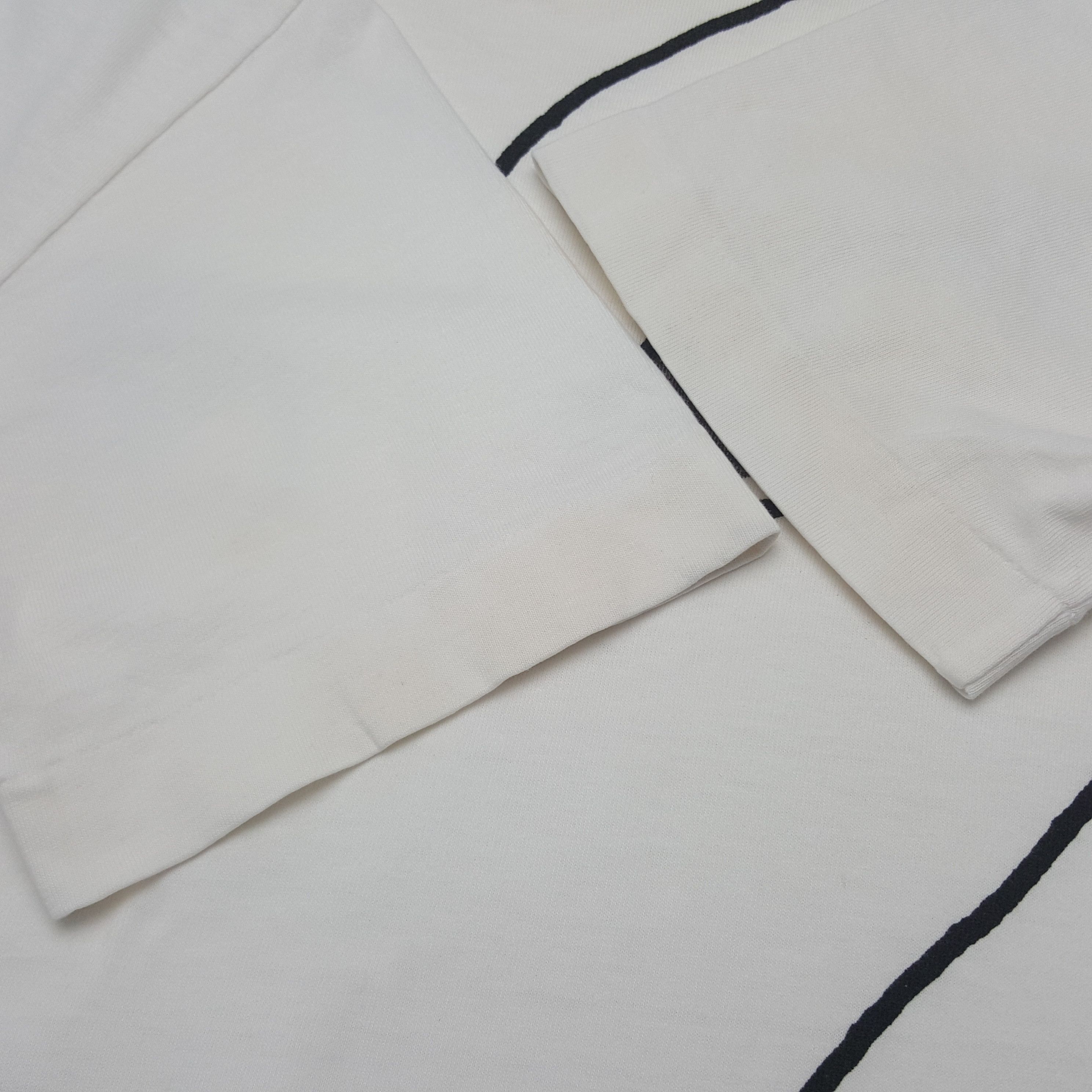 Comme des Garcons × Comme des Garcons PLAY × Vintage Vintage Play Comme des Garcons Tshirt Size US M / EU 48-50 / 2 - 5 Thumbnail