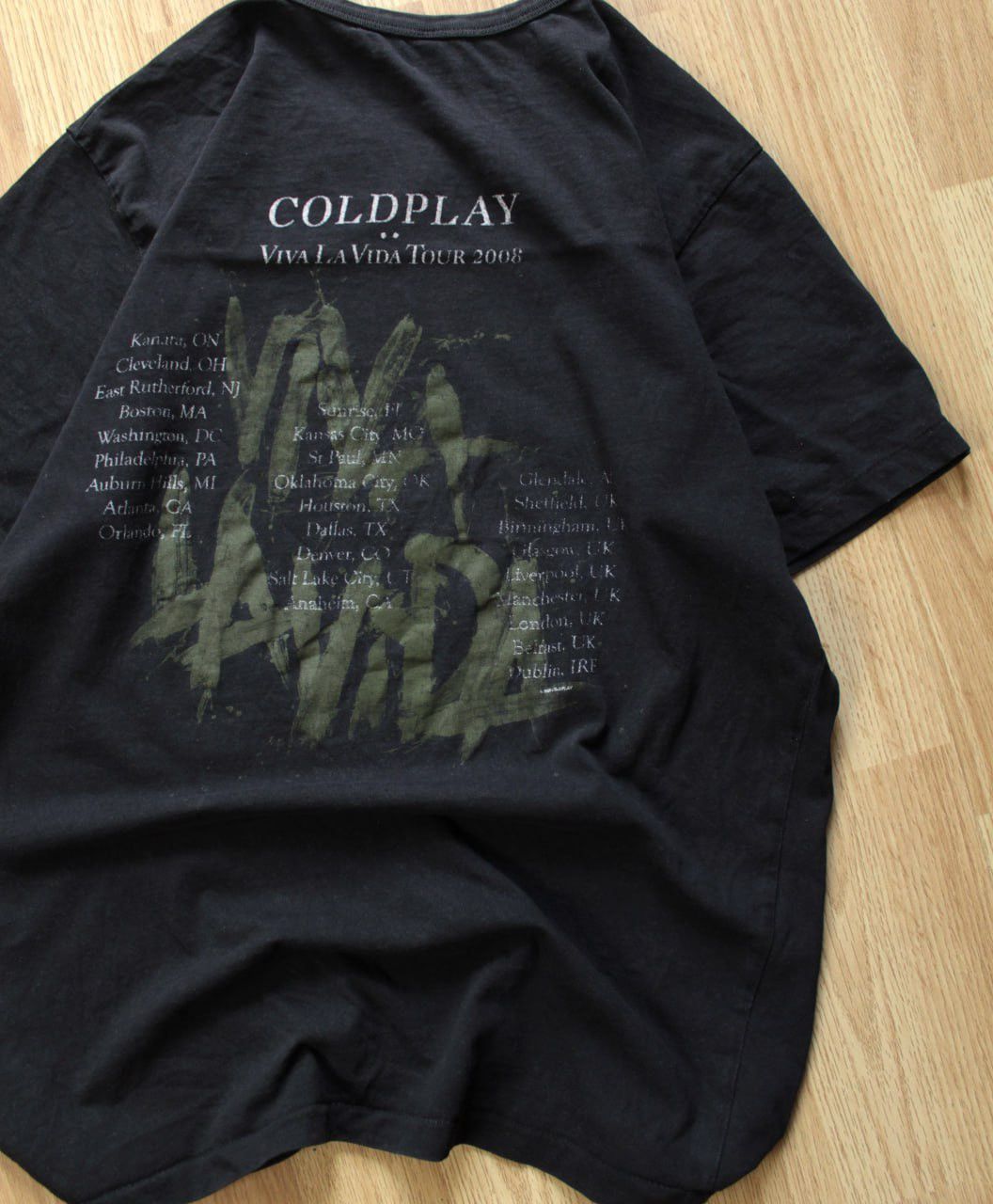 Band Tees 🔥 2008 Coldplay Viva La Vida Tour T Shirt Rock Tee Size US L / EU 52-54 / 3 - 4 Thumbnail