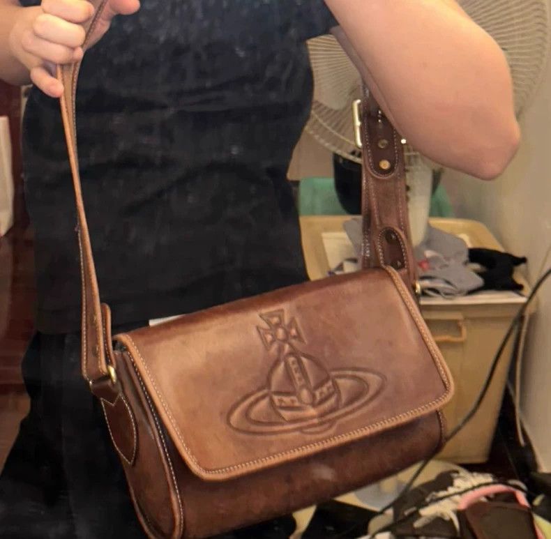 Vivienne Westwood Vivienne Westwood size os Brown leather postman shoulder ba Size ONE SIZE - 2 Thumbnail