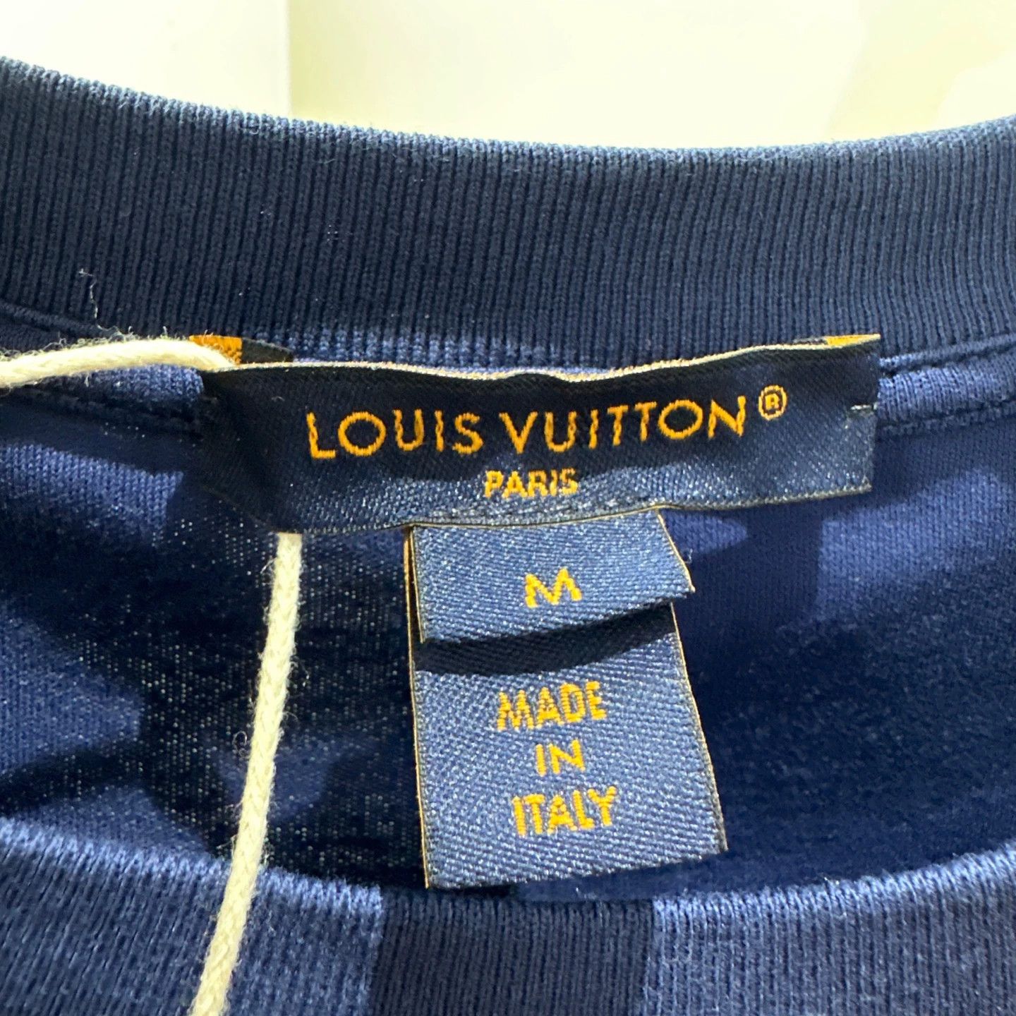 Louis Vuitton Louis Vuitton Blue Logo Embroidered Pocket Cotton SS Tee M Size M / US 6-8 / IT 42-44 - 3 Thumbnail