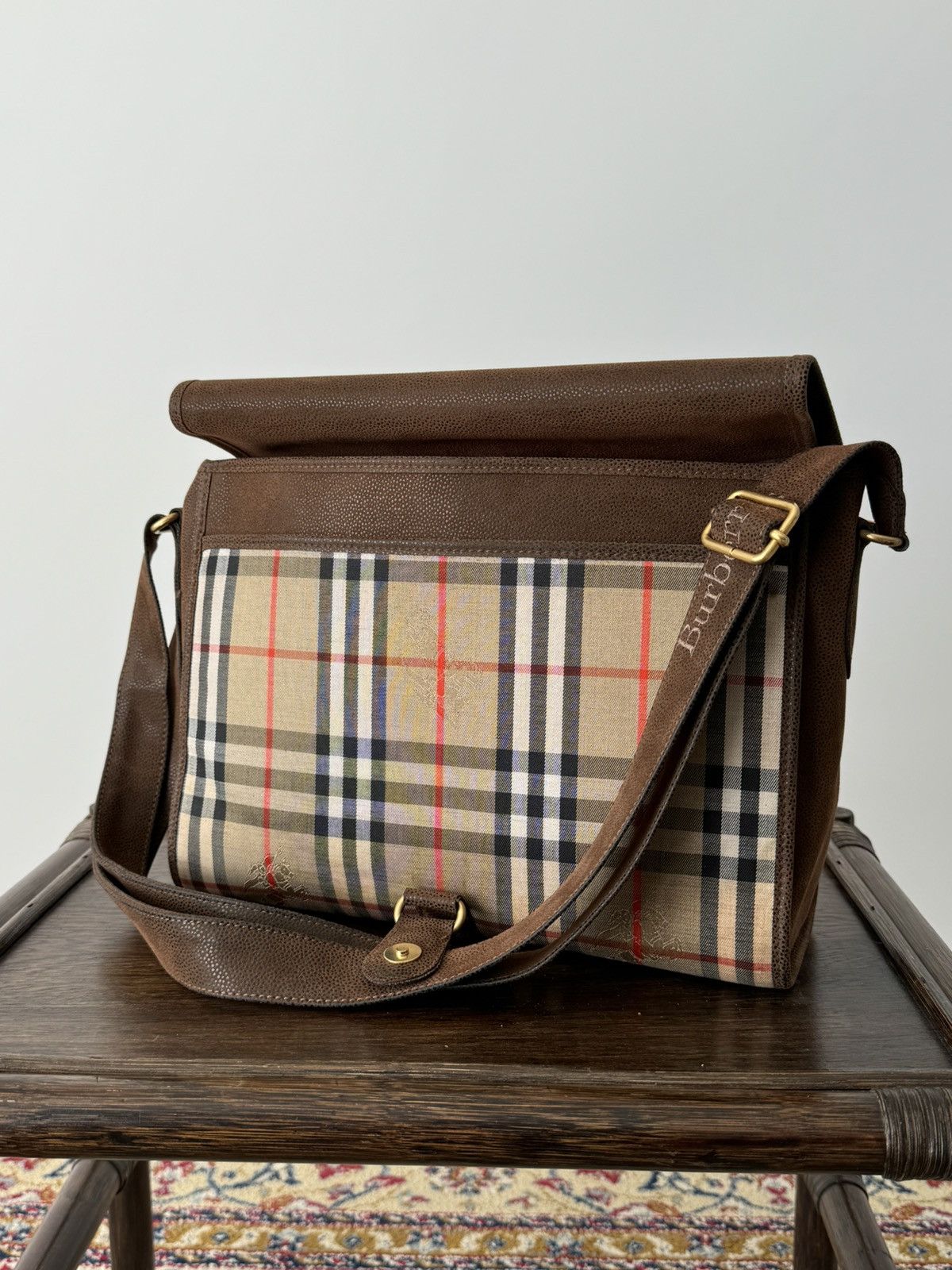Burberry × Vintage Vintage 80s Burberrys Nova Check Leather/Canvas Shoulder Bag Size ONE SIZE - 7 Thumbnail