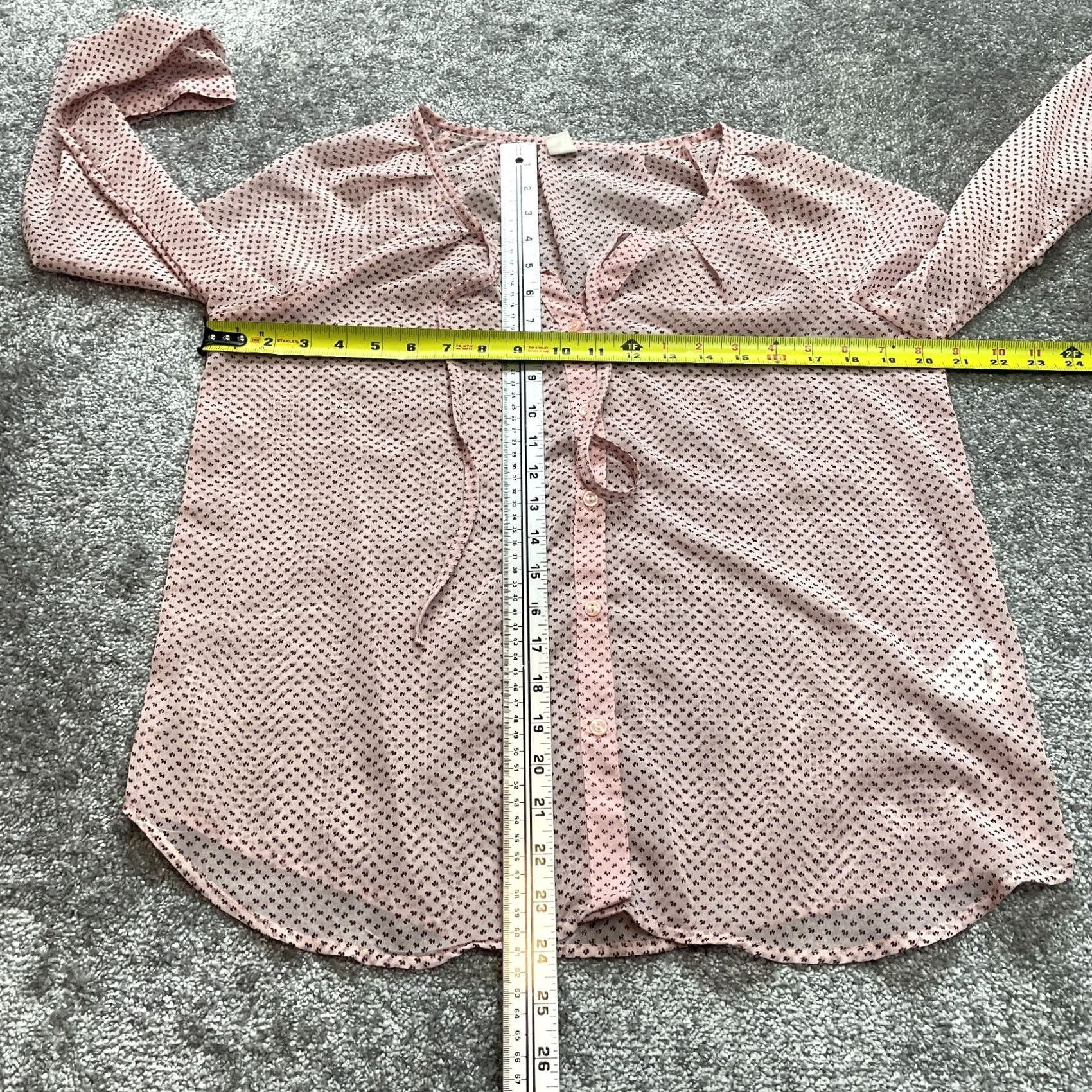 Old Navy Old Navy Blouse Shirt Womens Medium Pink Floral Button Up V-Neck Peasant Long Sleeve Shirt, Polyester Chiffon, Casual Size M / US 6-8 / IT 42-44 - 4 Thumbnail