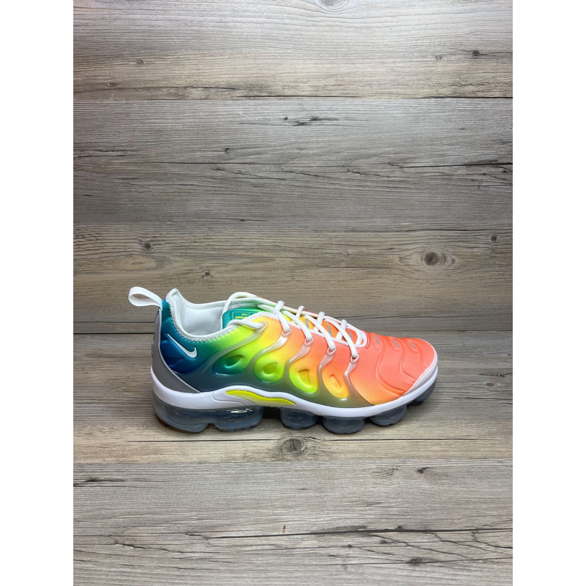 air vapormax plus retuned air