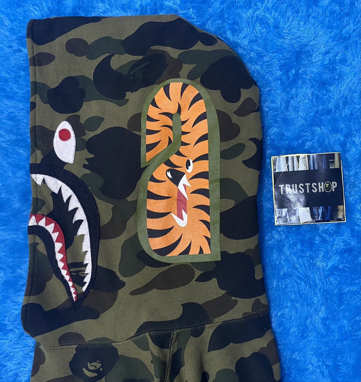 Bape 1st Camo Shark Pullover Hoodie Size US M / EU 48-50 / 2 - 4 Thumbnail