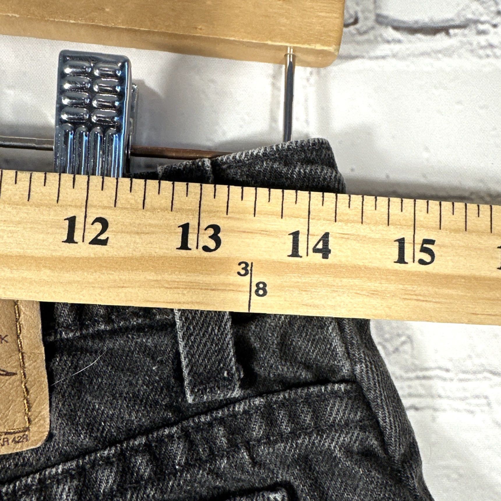 Levi's VINTAGE Levi's Orange Tab Jean Shorts Women's Size 8 Black Denim Bottoms Size 30" / US 8 / IT 44 - 5 Thumbnail