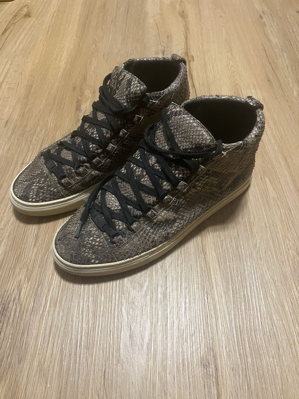 Balenciaga Balenciaga arena high python snake skin authentic  display picture 1