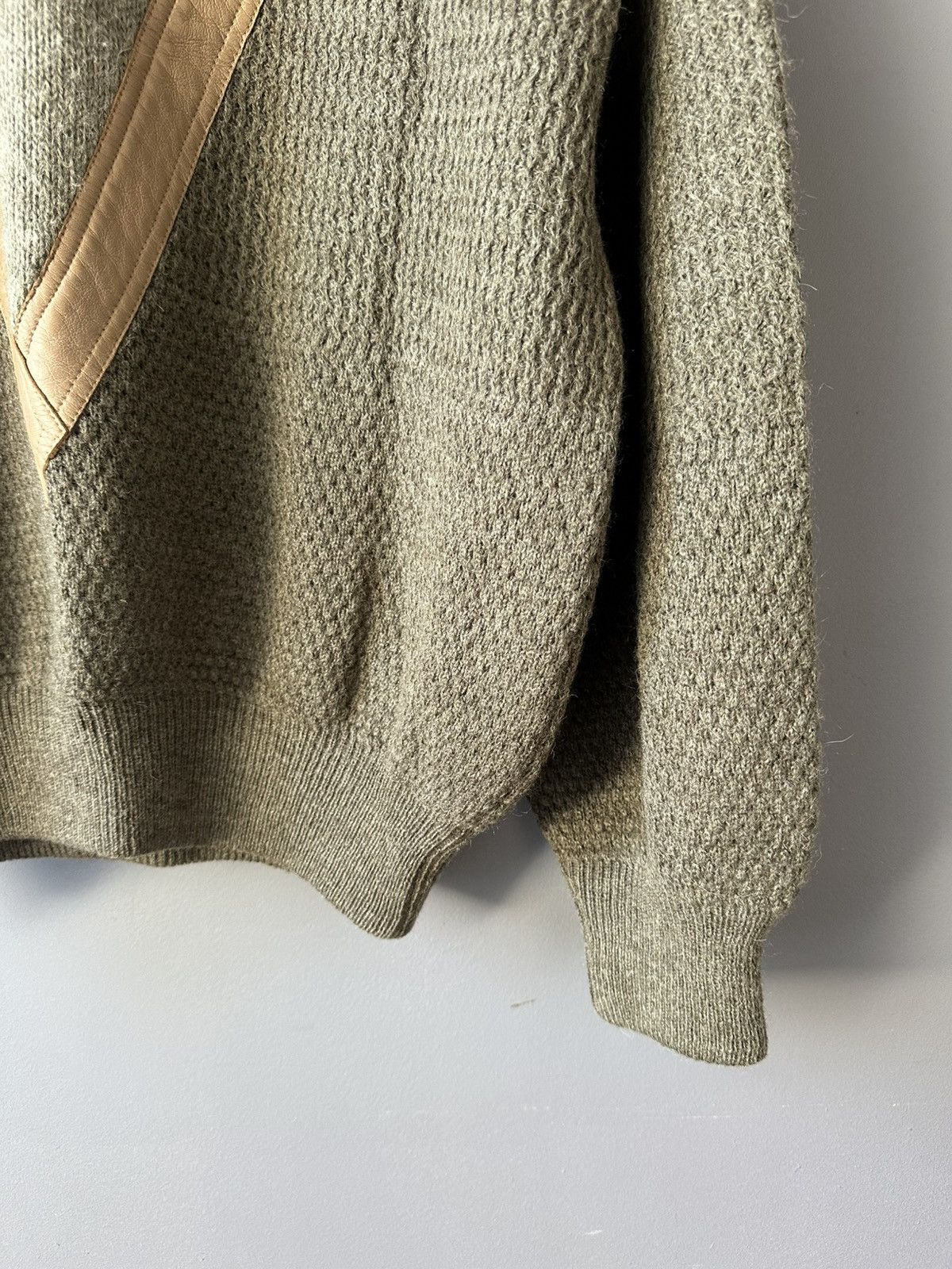 Vintage Vintage Wool Mohair Alpaca Leather Sweater Italian Jumper Size US XXL / EU 58 / 5 - 2 Thumbnail