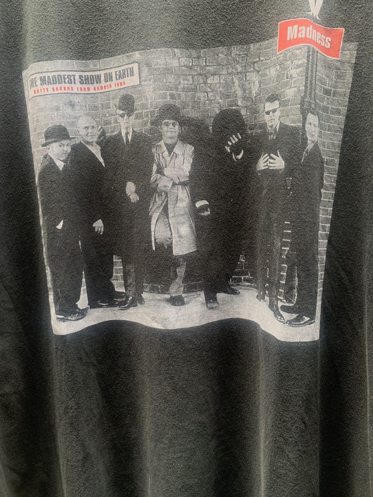 Band Tees Vintage Madness Show on earth Tour 1999 Shirt Size US L / EU 52-54 / 3 - 5 Thumbnail