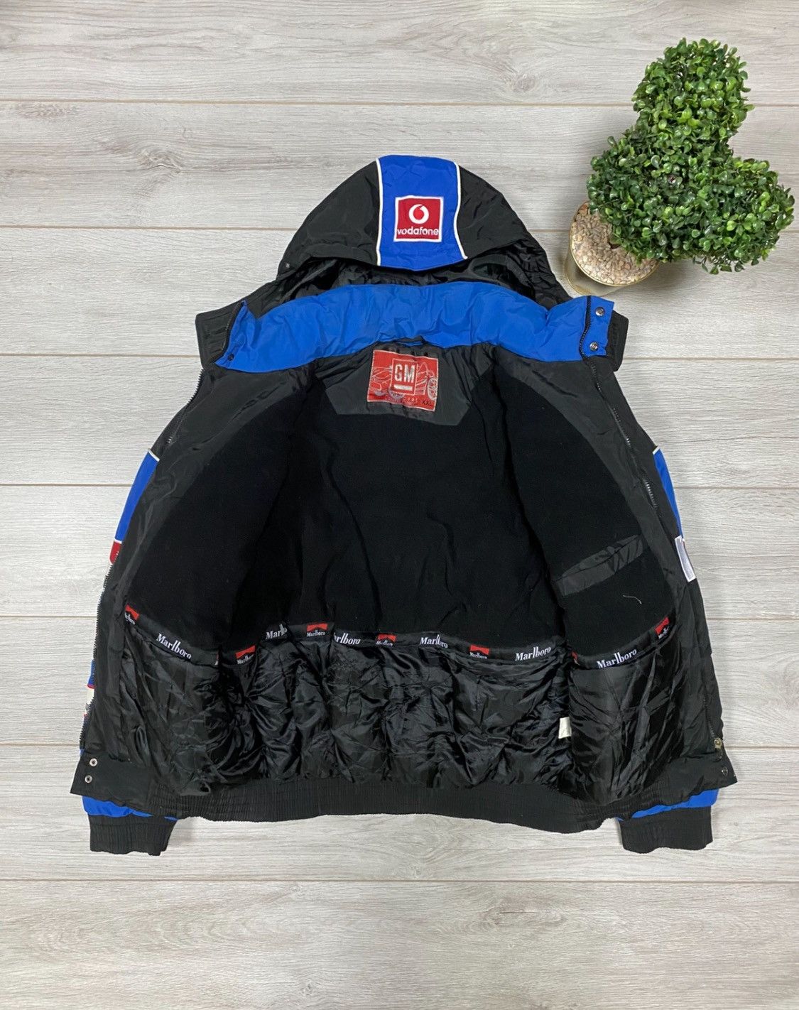 Marlboro Ferrari Marlboro Chase shell Vodafone vintage racing bomber Size US XXL / EU 58 / 5 - 7 Thumbnail