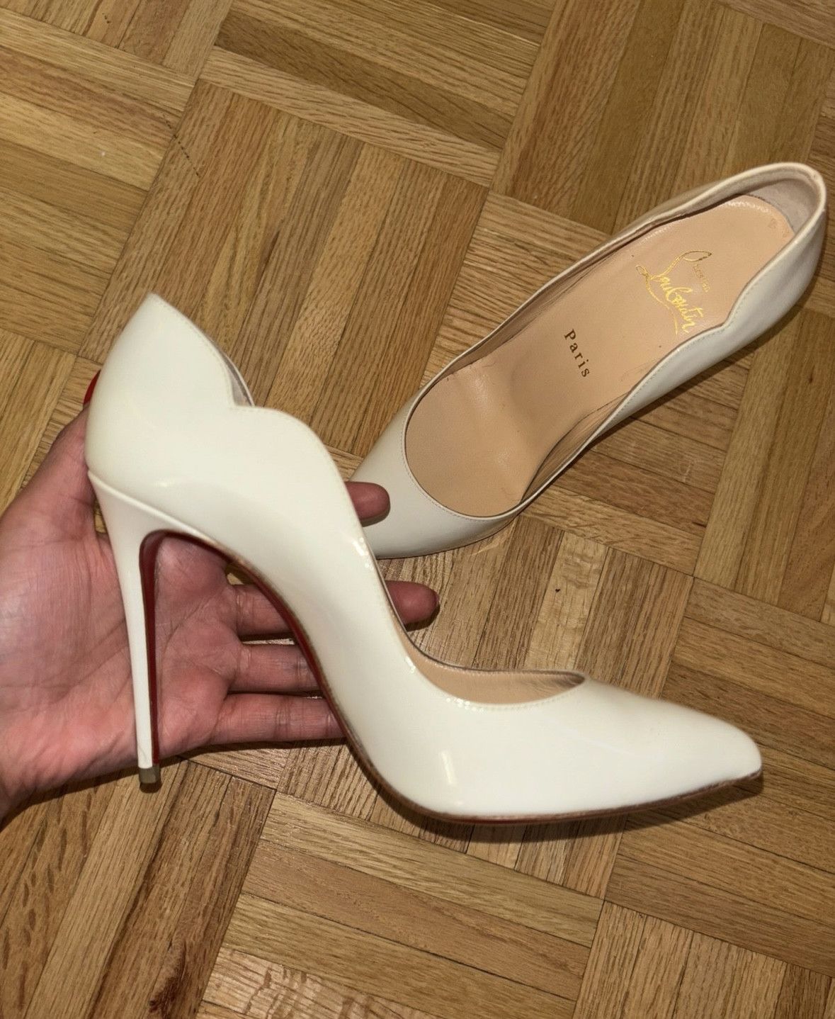 Christian Louboutin Authentic Christian Louboutin Hot Chick pumps 36.5 100mm Size US 6.5 / IT 36.5 - 7 Thumbnail