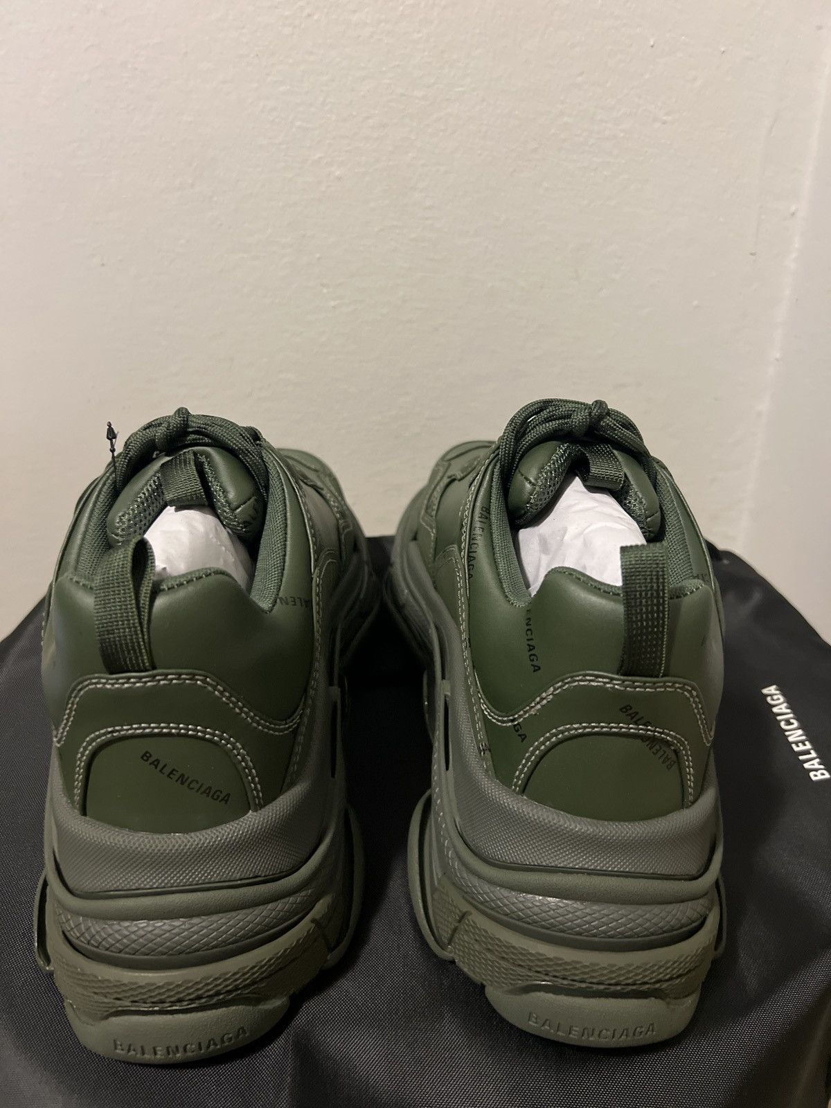 Balenciaga Balenciaga Mens 44E New w/ box - Rare Colorway Size US 11 / EU 44 - 2 Thumbnail