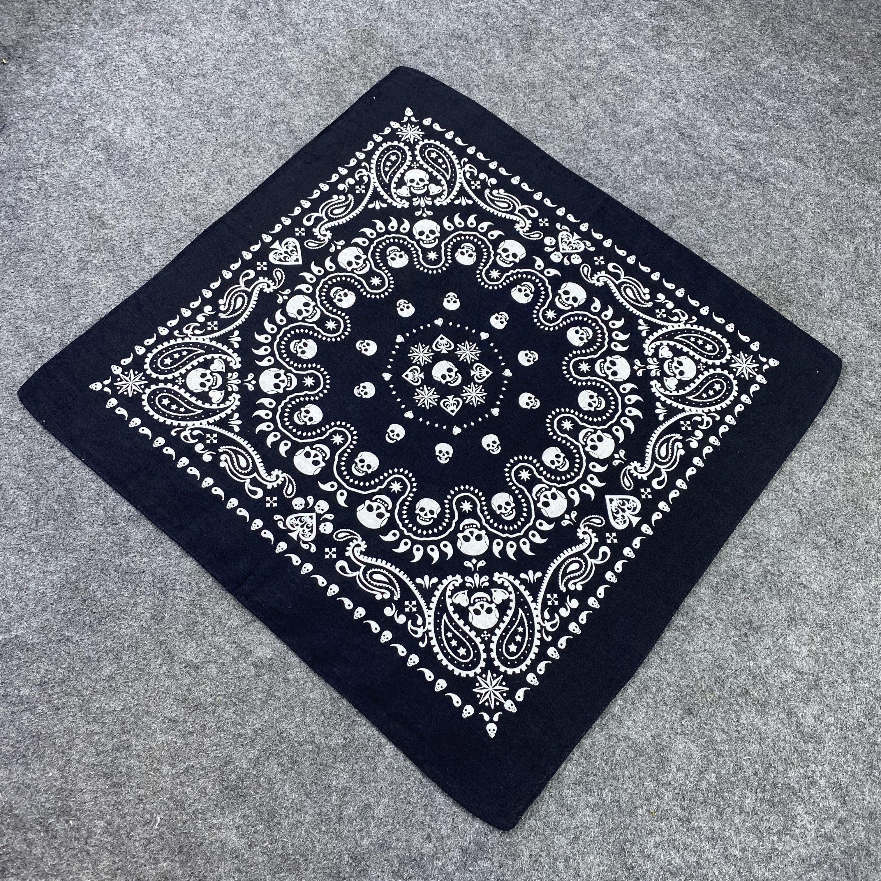 Designer Skulls Paisley Bandana Neckerchief Handkerchief-B1399 Size ONE SIZE - 4 Thumbnail