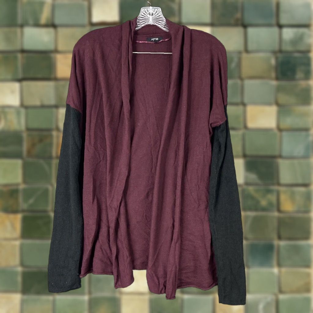 Apt. 9 Apt 9 Cardigan Womens M Long Sleeve Red Black Sweater Colorful Size M / US 6-8 / IT 42-44 - 1 Thumbnail