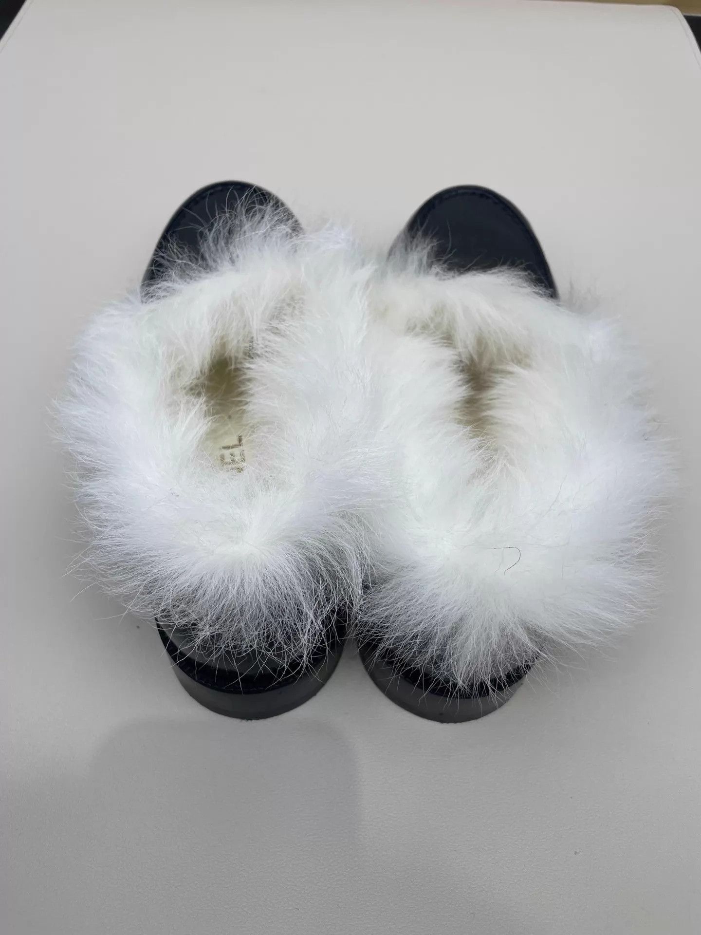 Chanel Chanel 25N Fur Loafer 37.5 Used Size US 7 / IT 37 - 5 Thumbnail