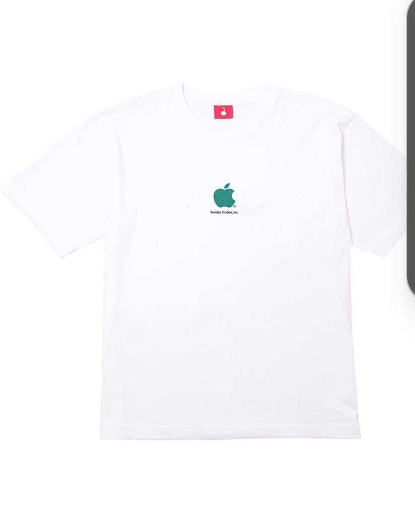 Other Bloody Sunday With the Iconic Apple Logo Size US XXL / EU 58 / 5 - 1 Thumbnail