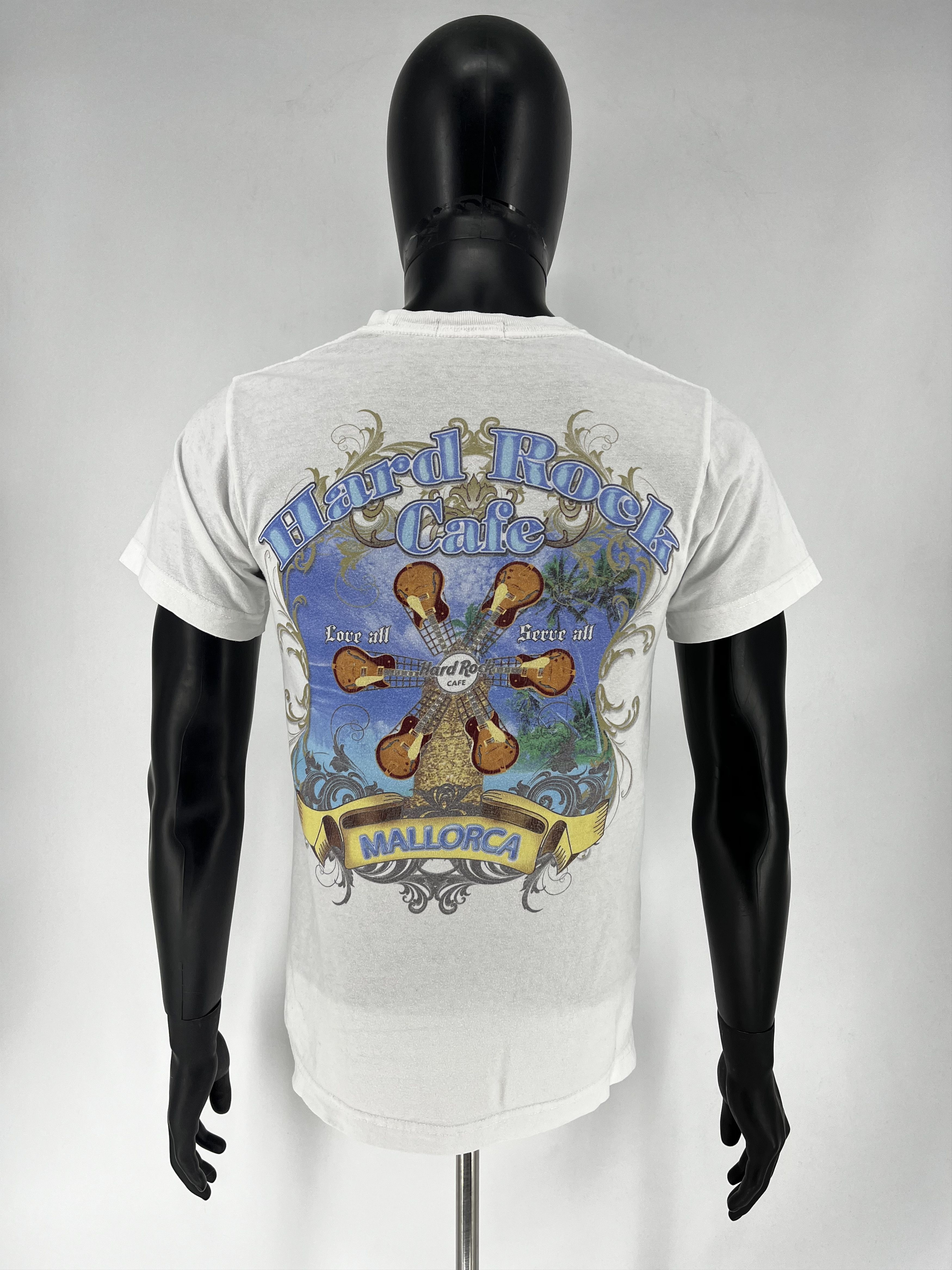 Band Tees Vintage Hard Rock Cafe Mallorca T-shirt Big Logo Y2K Rare Size US S / EU 44-46 / 1 - 9 Thumbnail