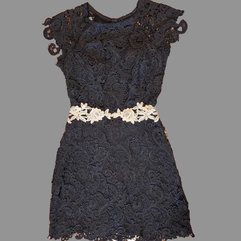Vintage Heaven Mini Dress Women's XS Black Cutout Back Floral Lace Sleeveless Round Neck Party Cocktail Size XS / US 0-2 / IT 36-38 - 1 Thumbnail