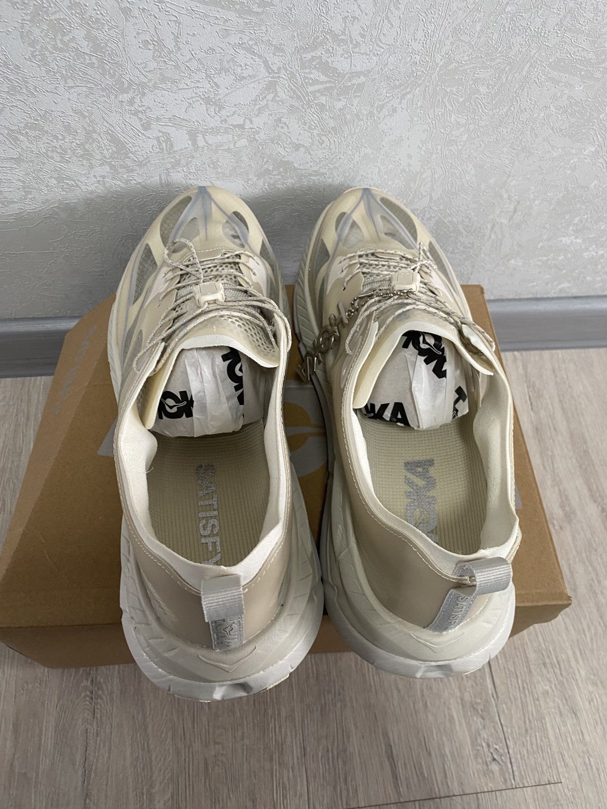 Hoka × Satisfy Satisfy Hoka Mafate Speed 4 BONE (Men's) Size 11us Size US 11 / EU 44 - 6 Thumbnail
