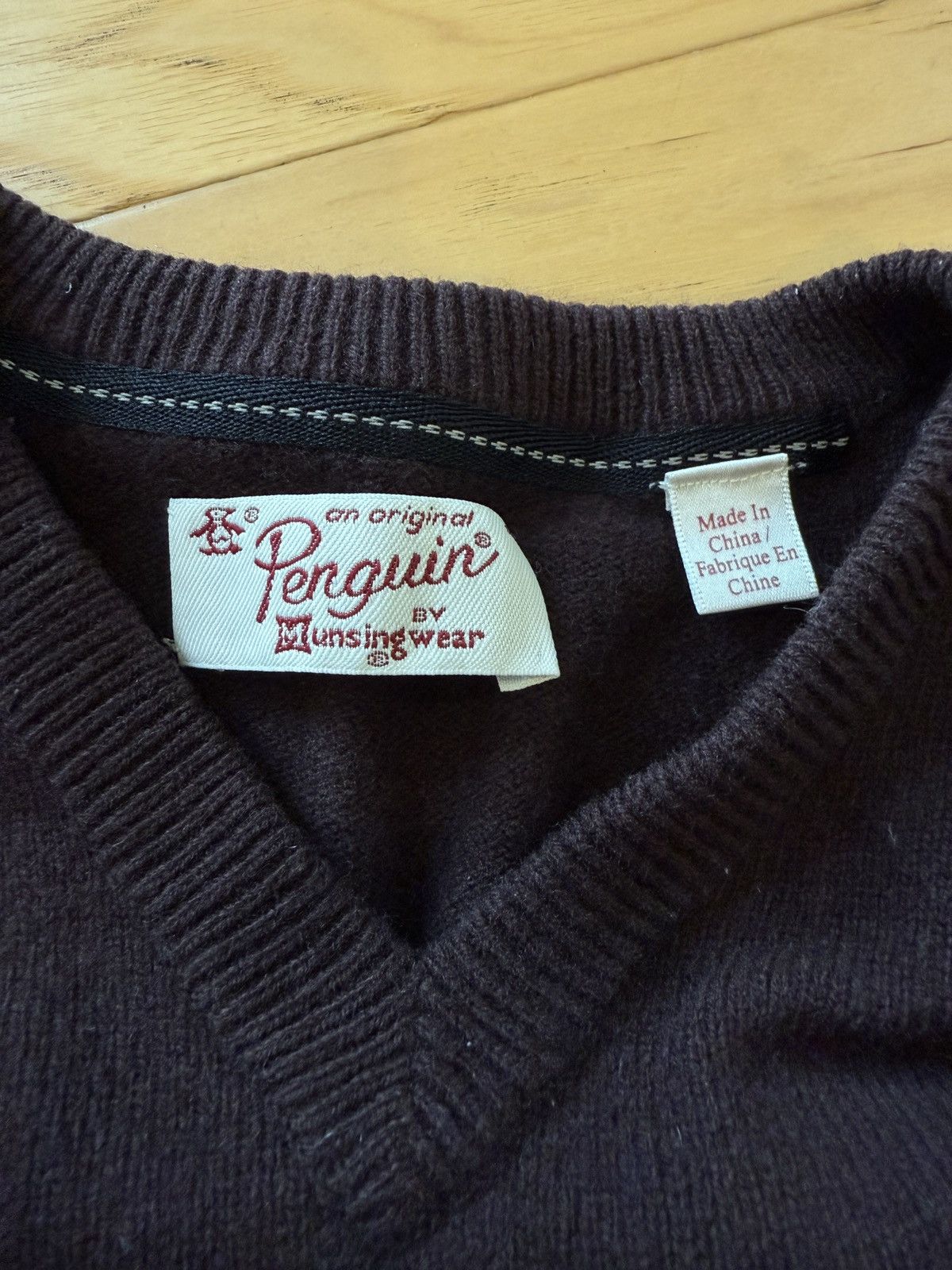 Original Penguin Penguin Lambswool V-Neck Embroidered Sweater Size US M / EU 48-50 / 2 - 4 Thumbnail