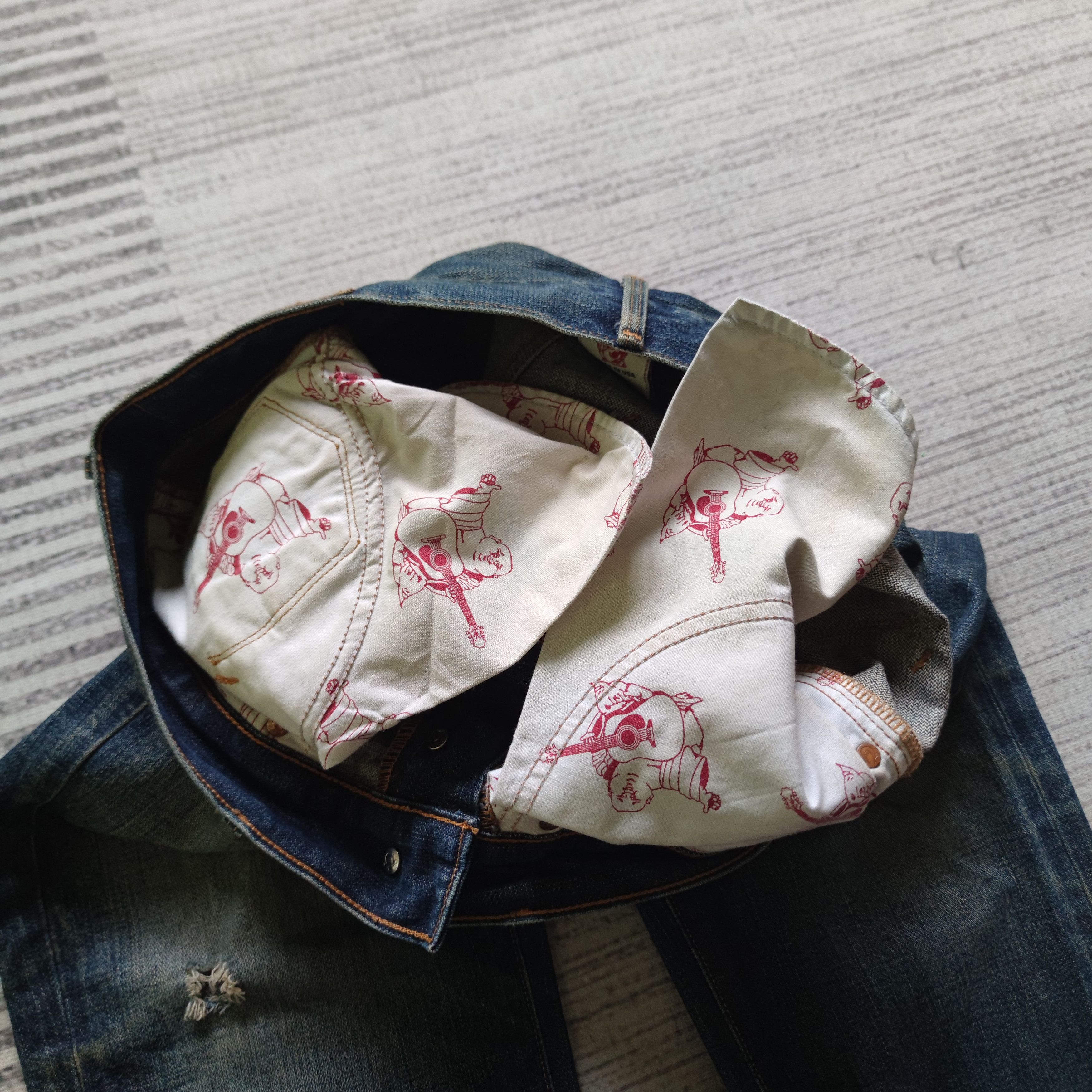True Religion TRUE RELIGION Distressed Jean Made in USA Size US 34 / EU 50 - 9 Thumbnail
