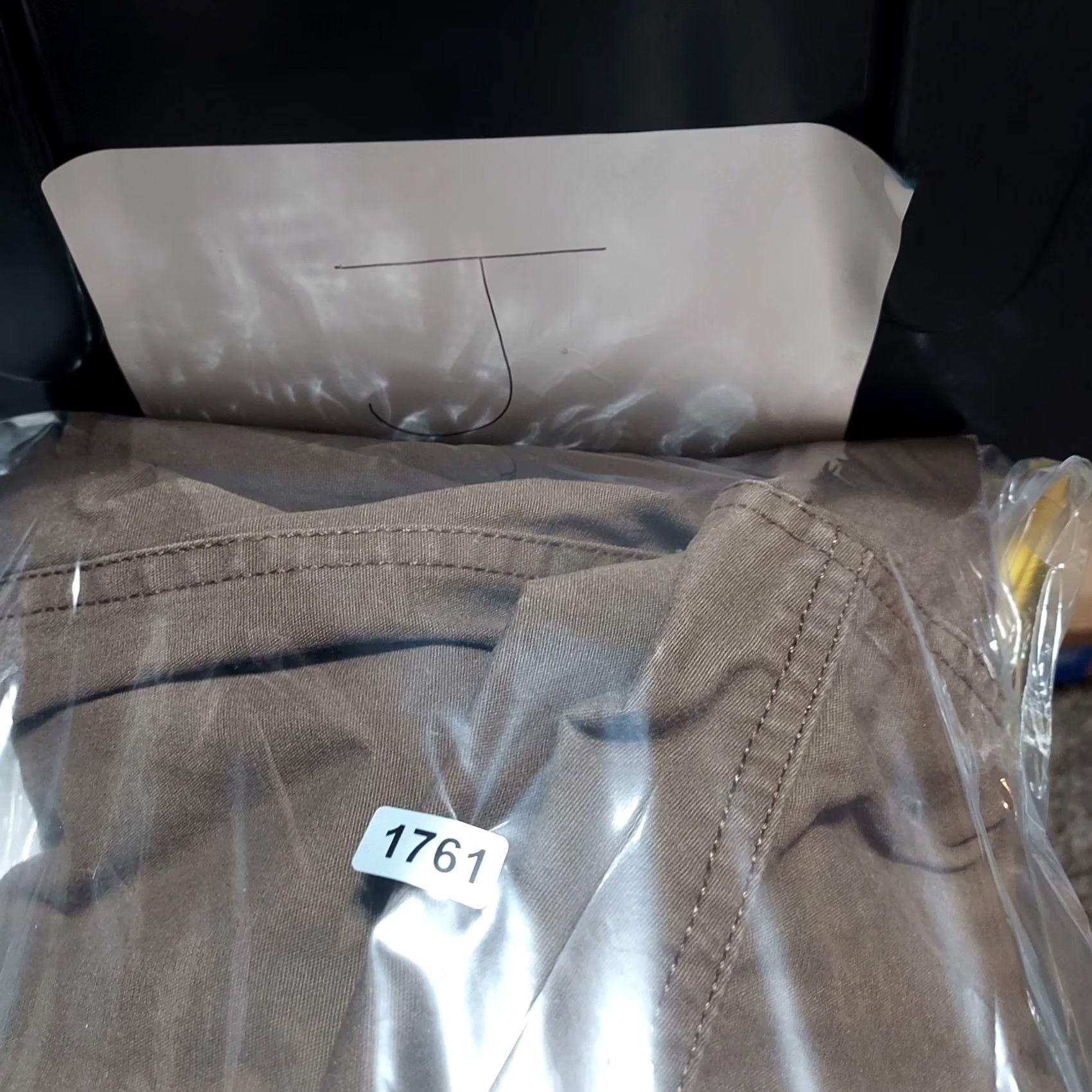 Dickies Dickies Work Shirt Mens XL Brown Button Up Long Sleeve Cotton Pocketed Utility Regular Fit Button-Front Casual Workwear Shirt Size US XL / EU 56 / 4 - 7 Thumbnail