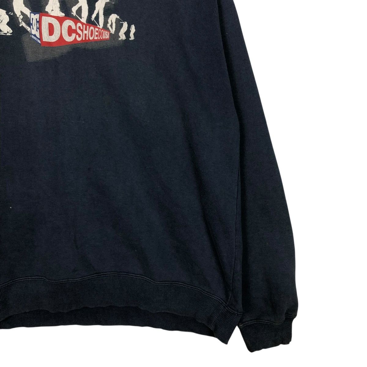 Vintage 🔥VINTAGE CREWNECK SWEATSHIRT DC SHOES USA BIG LOGO Size US L / EU 52-54 / 3 - 6 Thumbnail