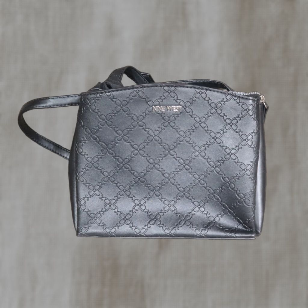 Nine West Nine West Black Purse Crossbody Shoulder Bag Zip Size ONE SIZE - 1 Thumbnail