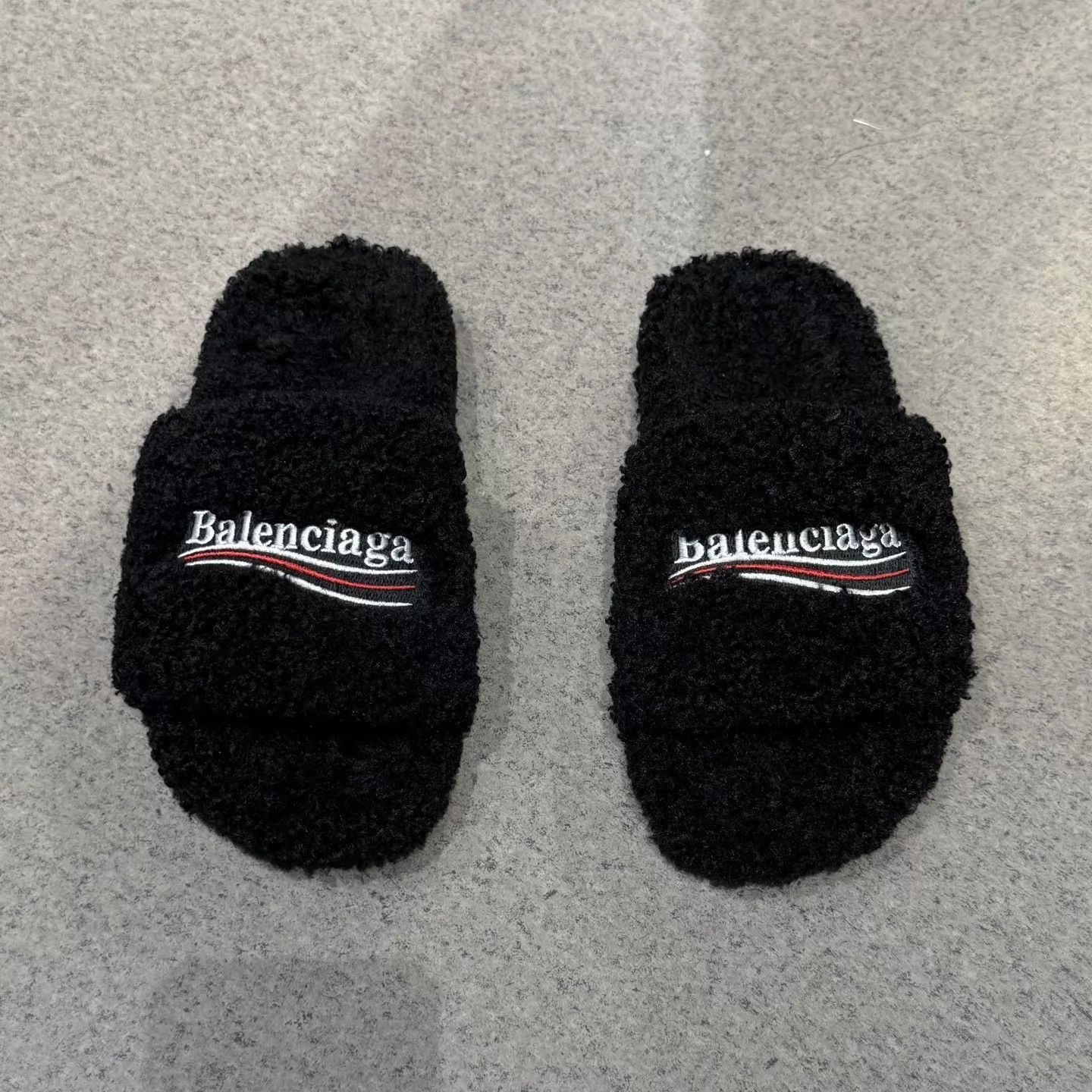 Balenciaga Balenciaga Furry Black Teddy Coke Slipper 39 New, Tried On Size US 8.5 / EU 41-42 - 5 Thumbnail
