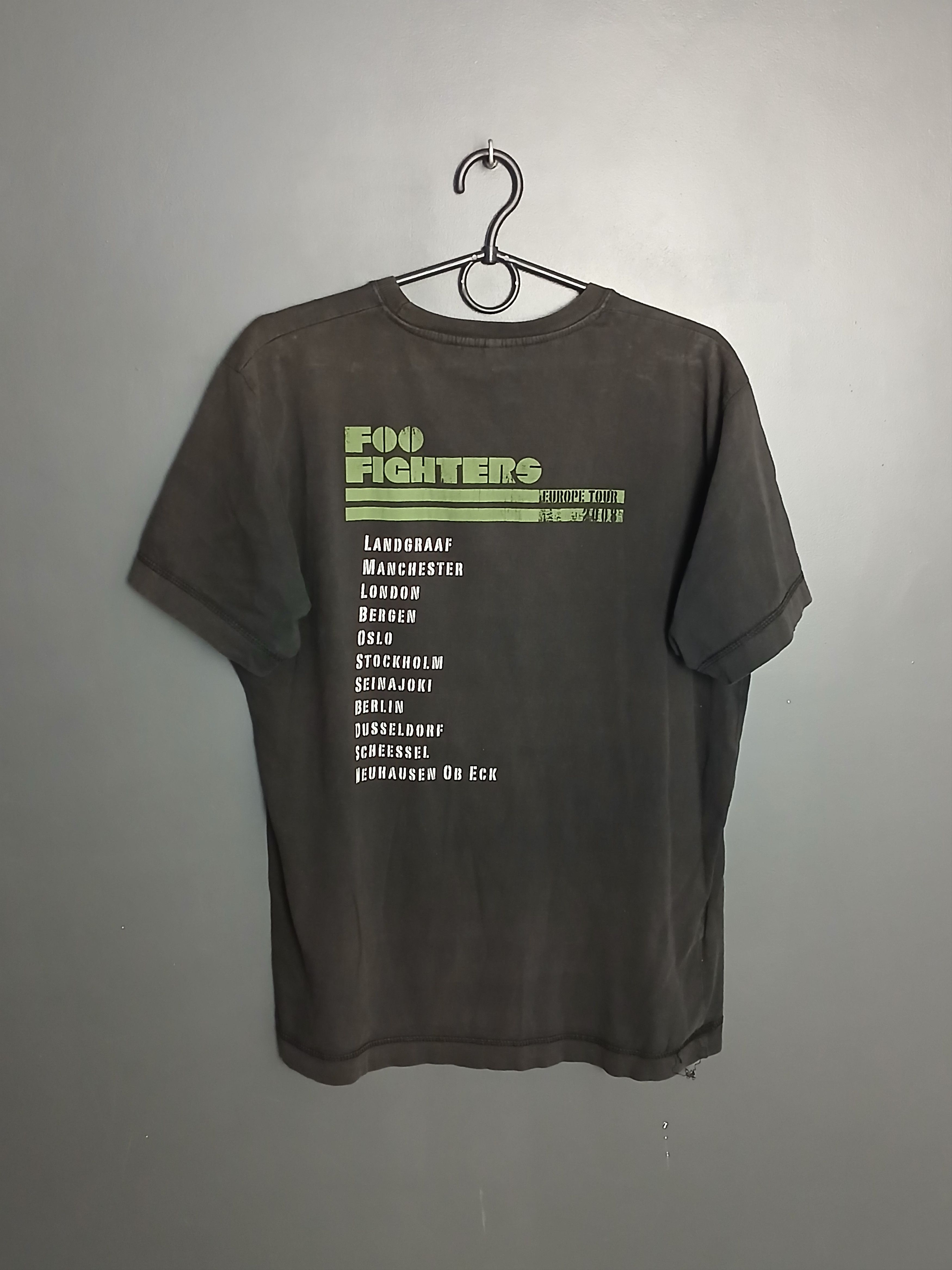 Band Tees Foo Fighters Europe Tour 2008 T-Shirt Size US M / EU 48-50 / 2 - 2 Thumbnail