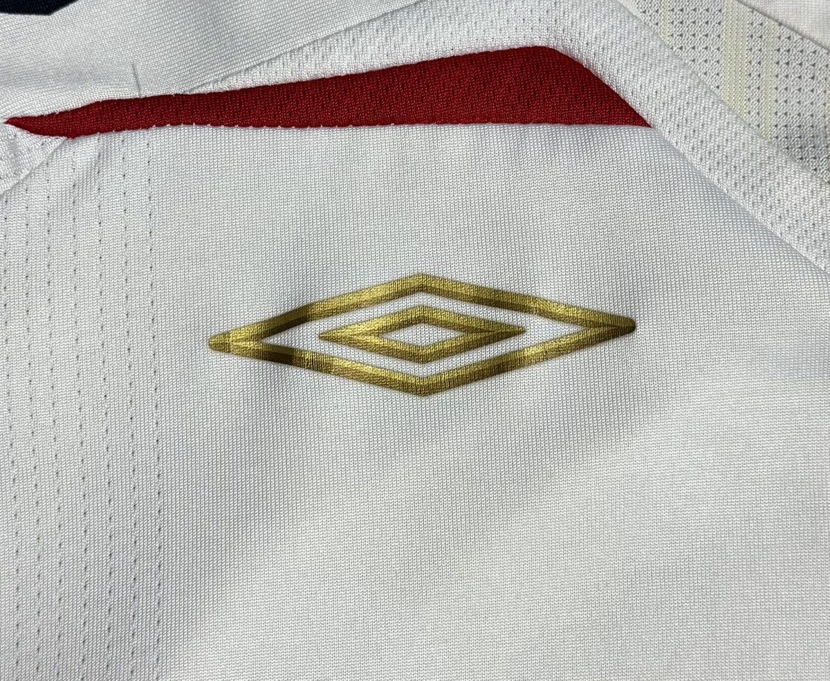 Umbro England 2007 2008 2009 Home Shirt Jersey Long Sleeve Umbro Size US L / EU 52-54 / 3 - 8 Thumbnail