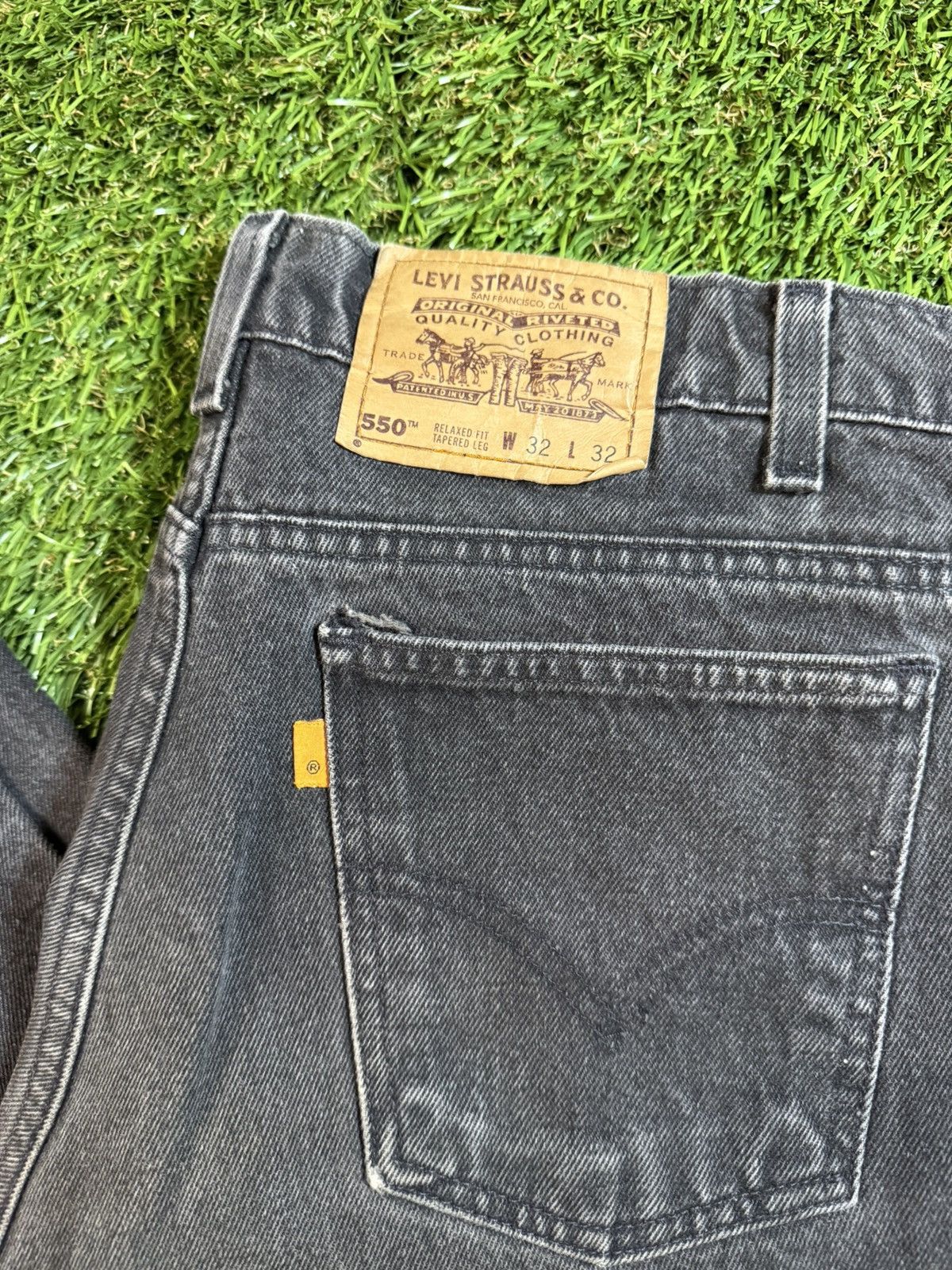 Levi's Vintage 90s Faded Black Levis Orange Tab Denim Jean Pants Size US 32 / EU 48 - 4 Thumbnail