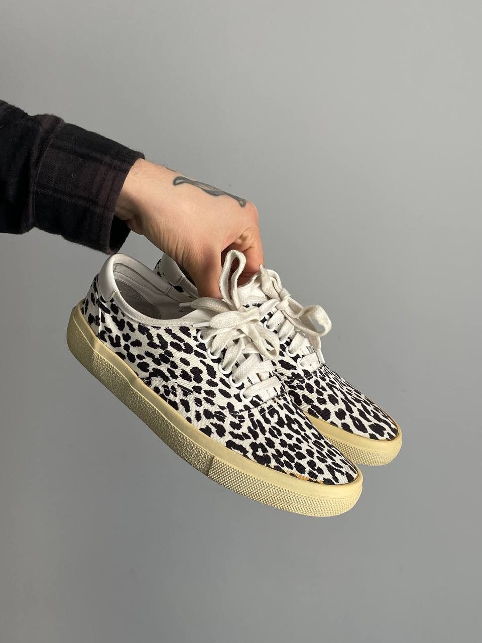 トップス Saint Laurent Paris 2015a/w Baby Cat Saint Laurent Paris Baby Cat Slip-On from seller