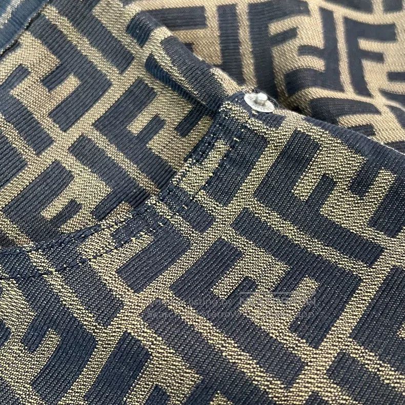 Fendi Fendi Monogram trousers Size 26" / US 2 / IT 38 - 4 Thumbnail