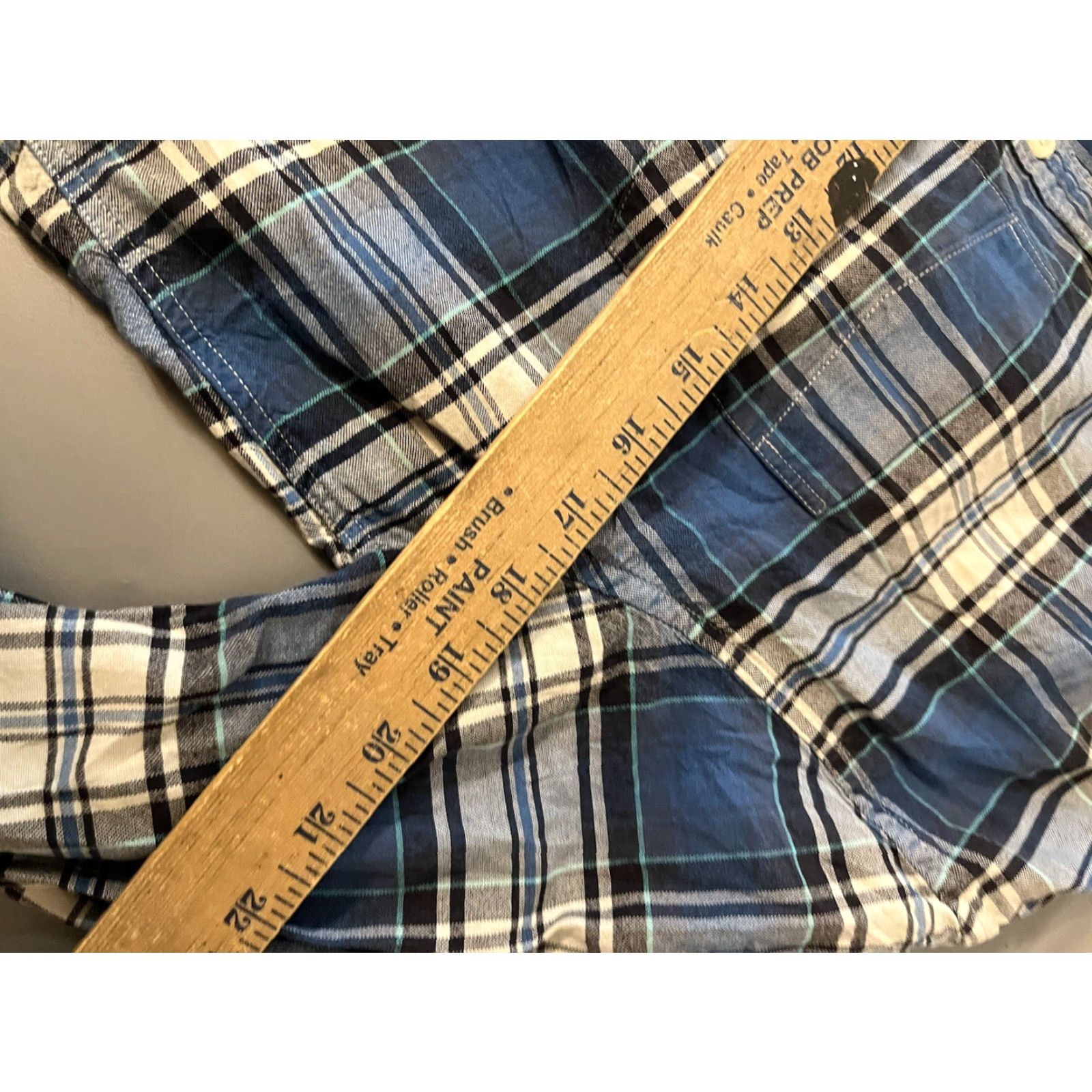 American Eagle Outfitters VINTAGE American Eagle Outfitters Button-Up Shirt Men Long Sleeve Plaid Blue White M Adult Medium Blue Plaid Buttons Casual 90s Mens Size US M / EU 48-50 / 2 - 5 Thumbnail