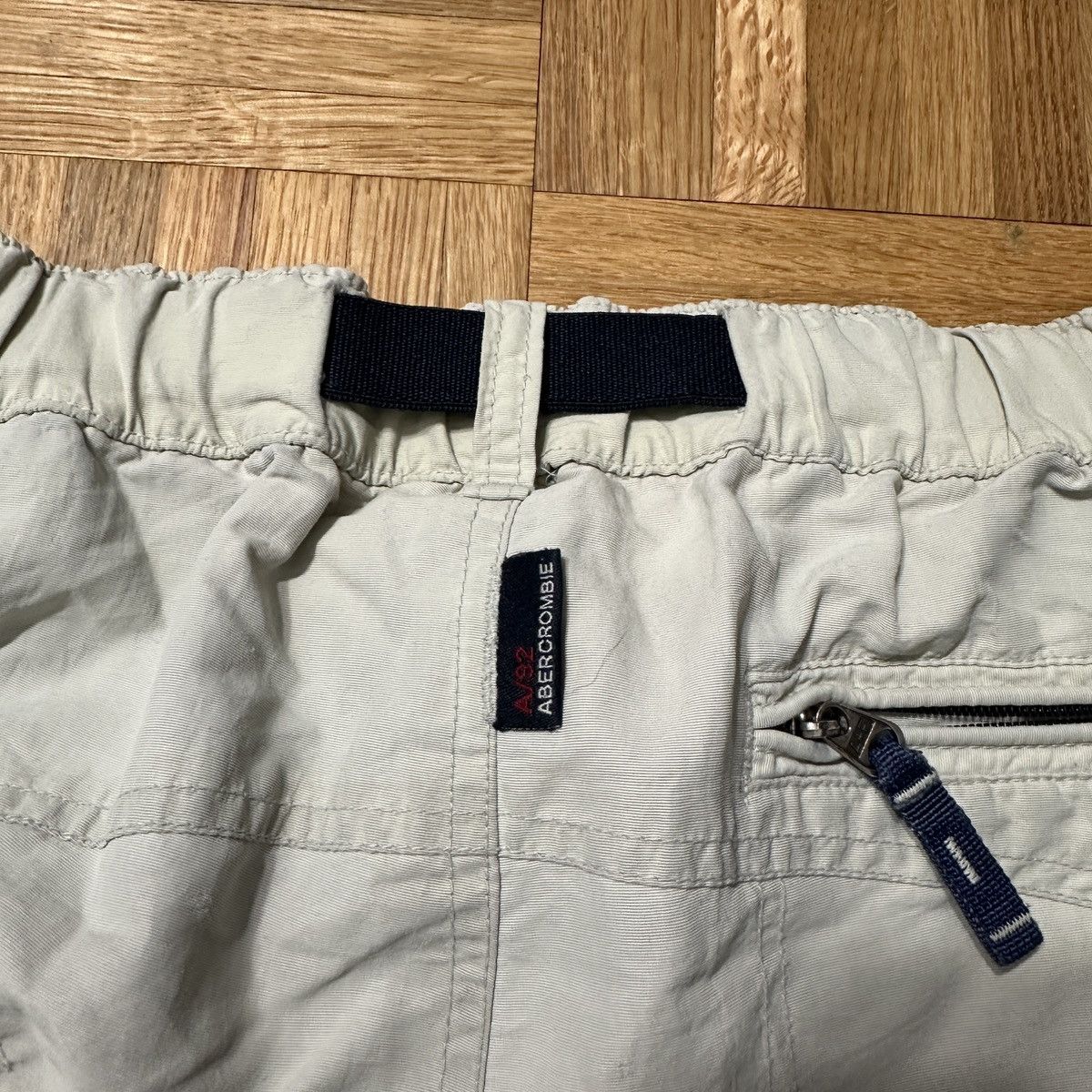 Abercrombie & Fitch Vintage Abercrombie & Fitch cargo shorts Size US 32 / EU 48 - 4 Thumbnail