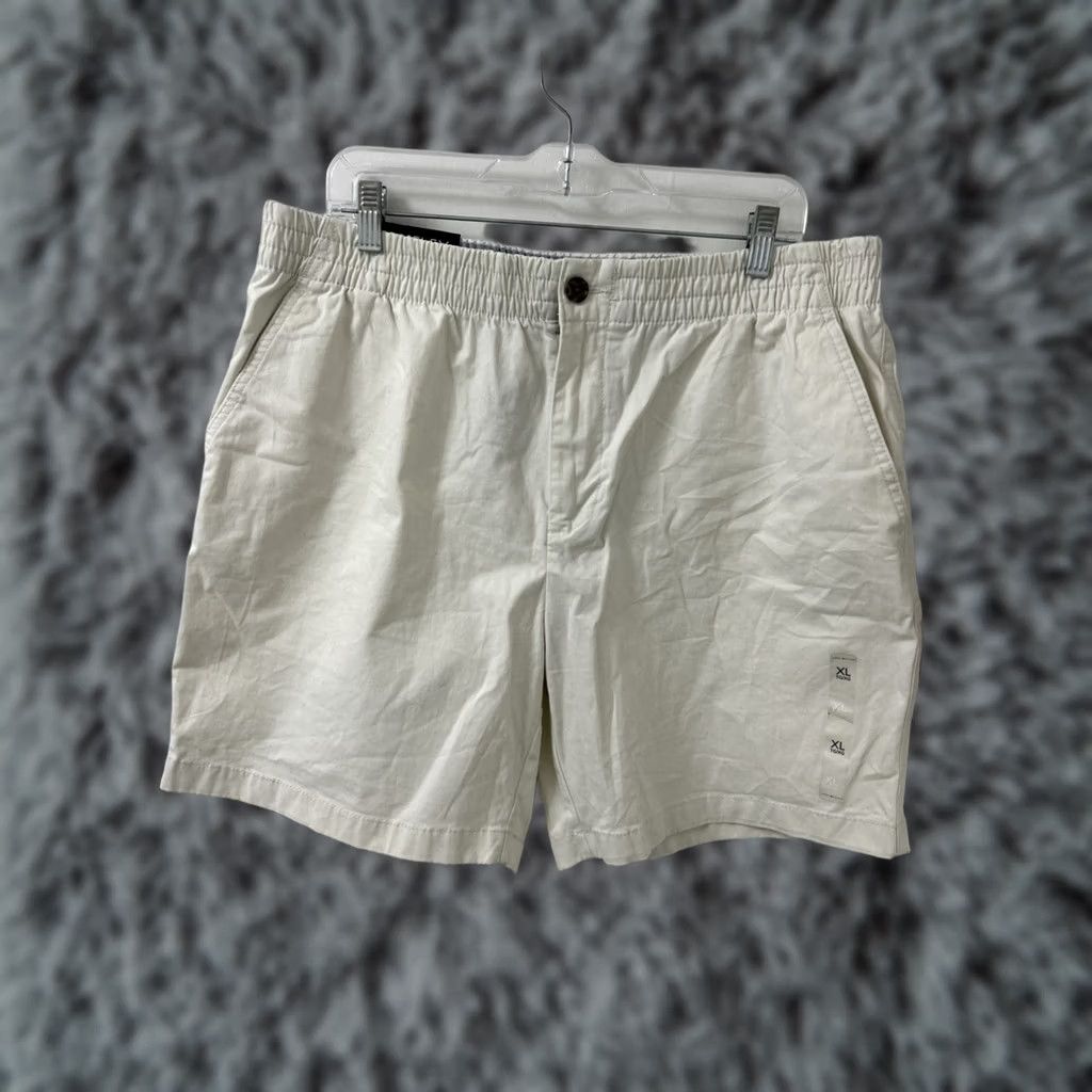 Tommy Hilfiger Tommy Hilfiger Shorts Mens XL White THFlex Pockets 7" Inseam NWT Slim Casual Chino Elastic Waist Button Front Logo Activ: Cream, Beige Size US 36 / EU 52 - 1 Thumbnail