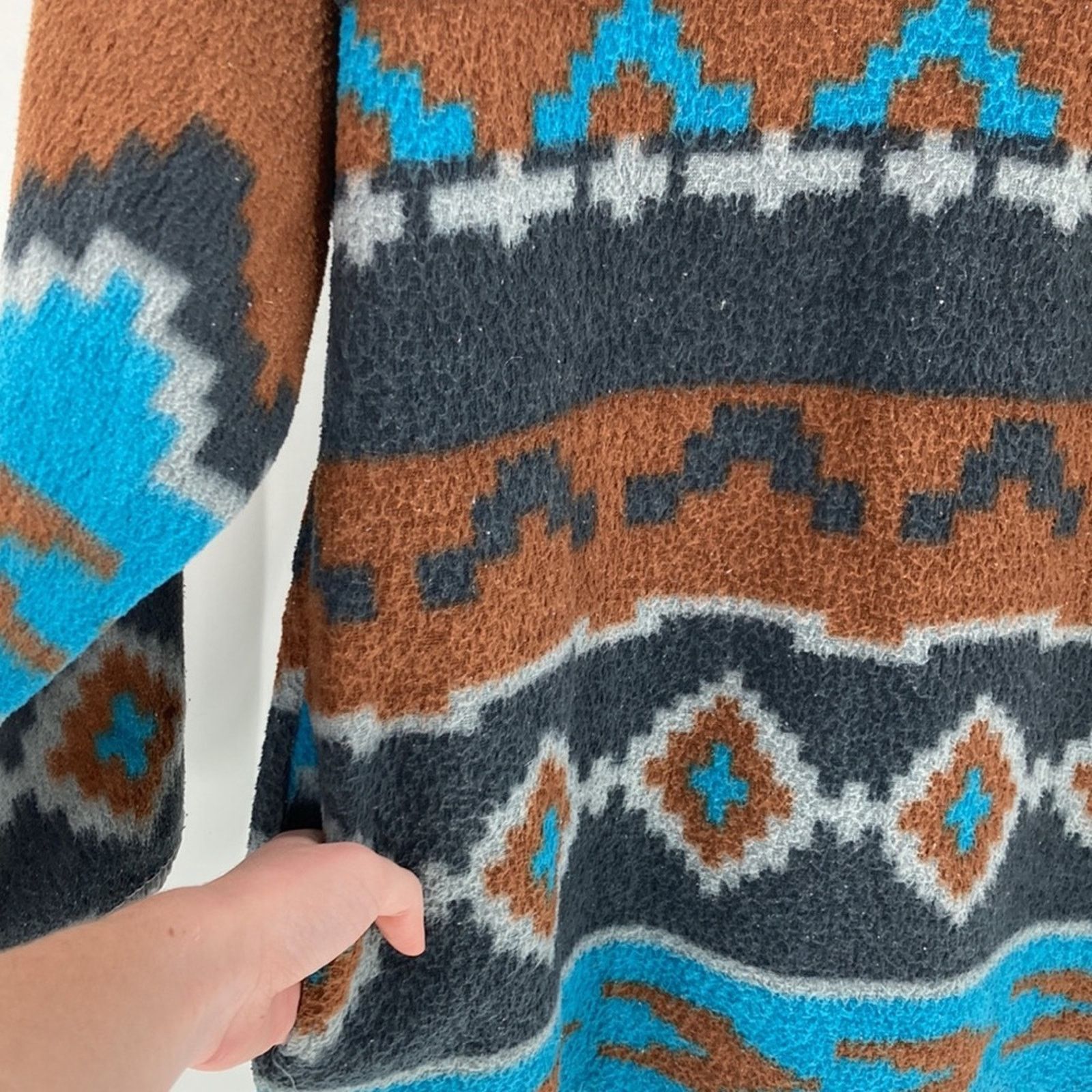Vintage Vintage Bill Blass Knit Wear Aztec fleece western size M Size US M / EU 48-50 / 2 - 4 Thumbnail