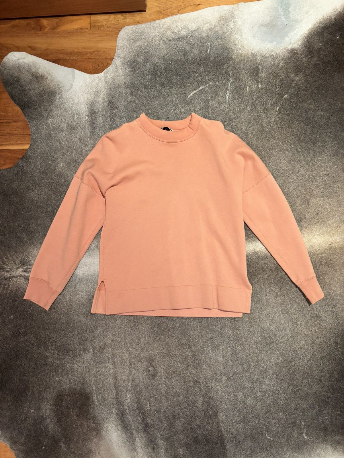 Acne Studios Vintage Acne Studios Peach Crewneck Acne Sweater Size M Size US M / EU 48-50 / 2 - 1 Thumbnail