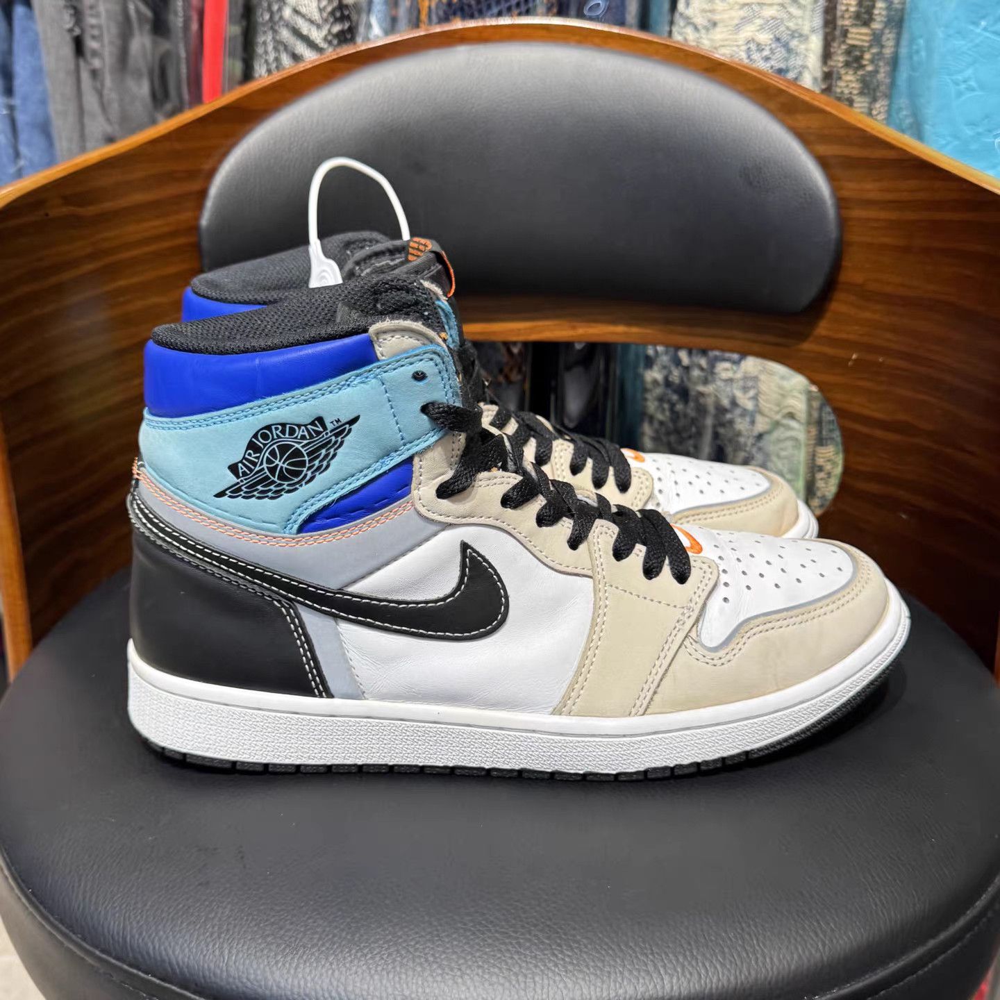 Jordan Brand Air Jordan 1 Sneakers K15 Size US 9.5 / EU 42-43 - 4 Thumbnail